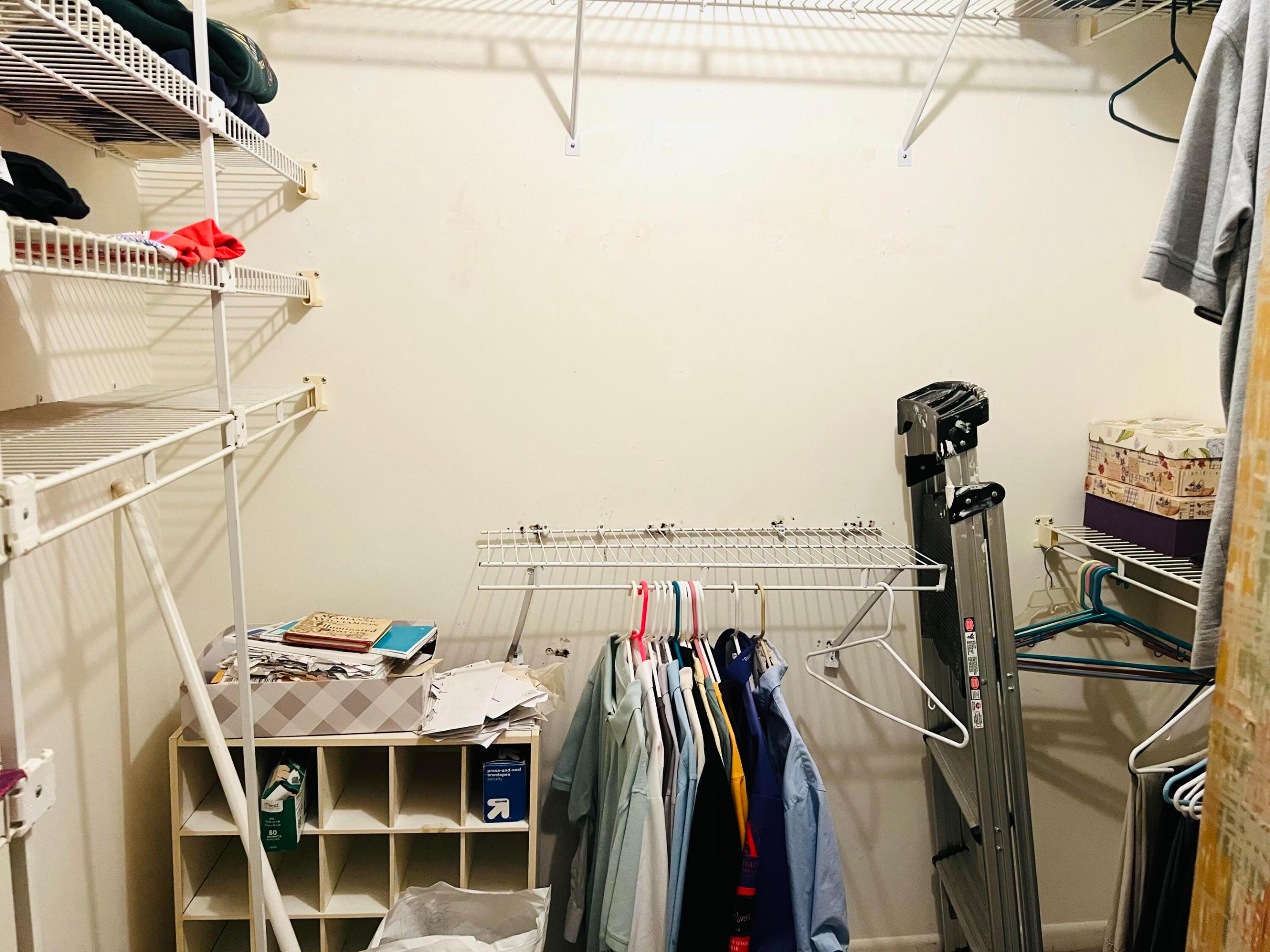 PALM GREENS AT VILLA DEL RAY CONDO - Residential