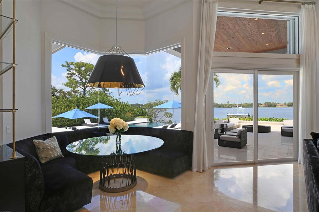 Tequesta Country Club - Residential