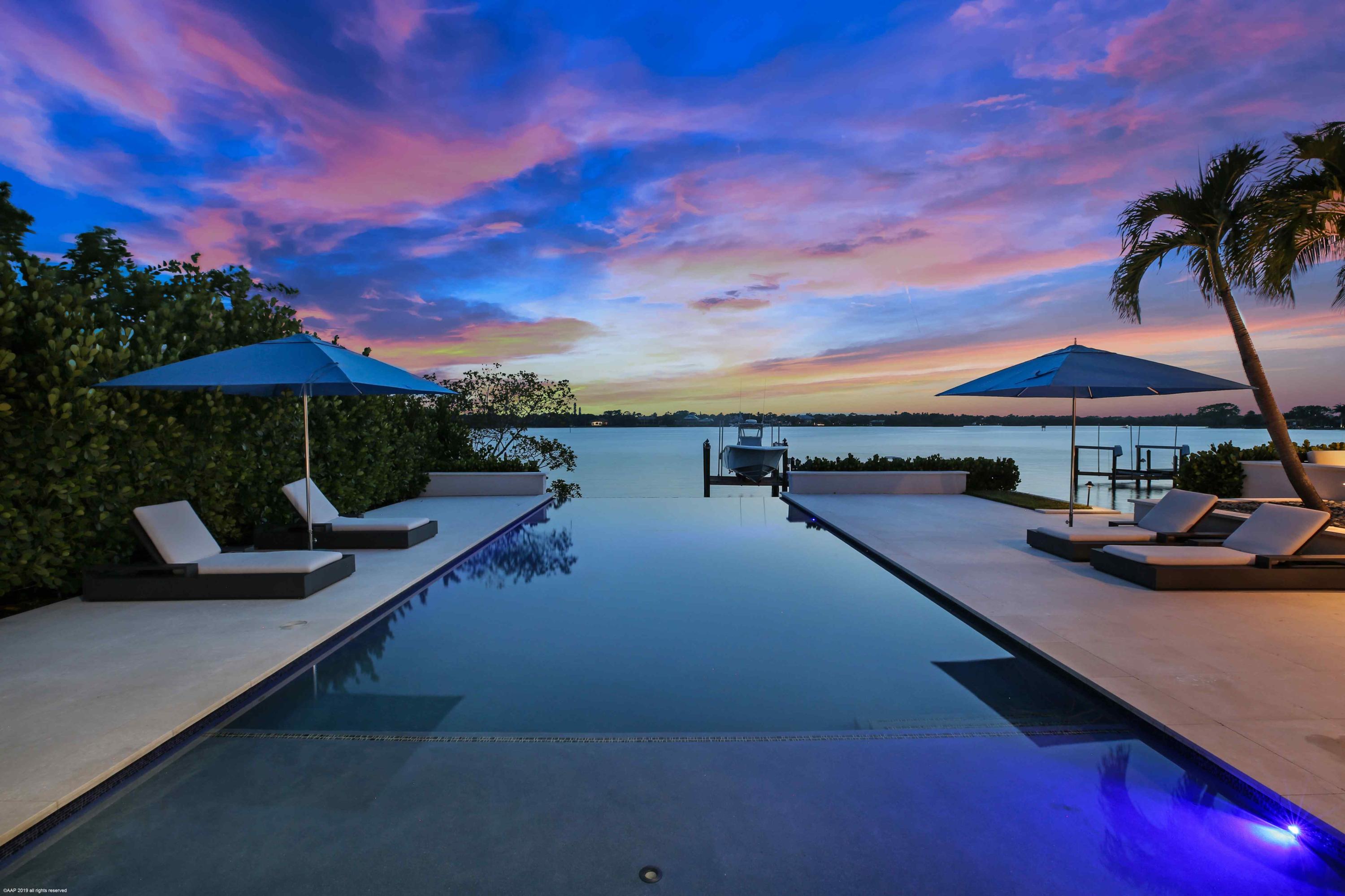 Tequesta Country Club - Residential