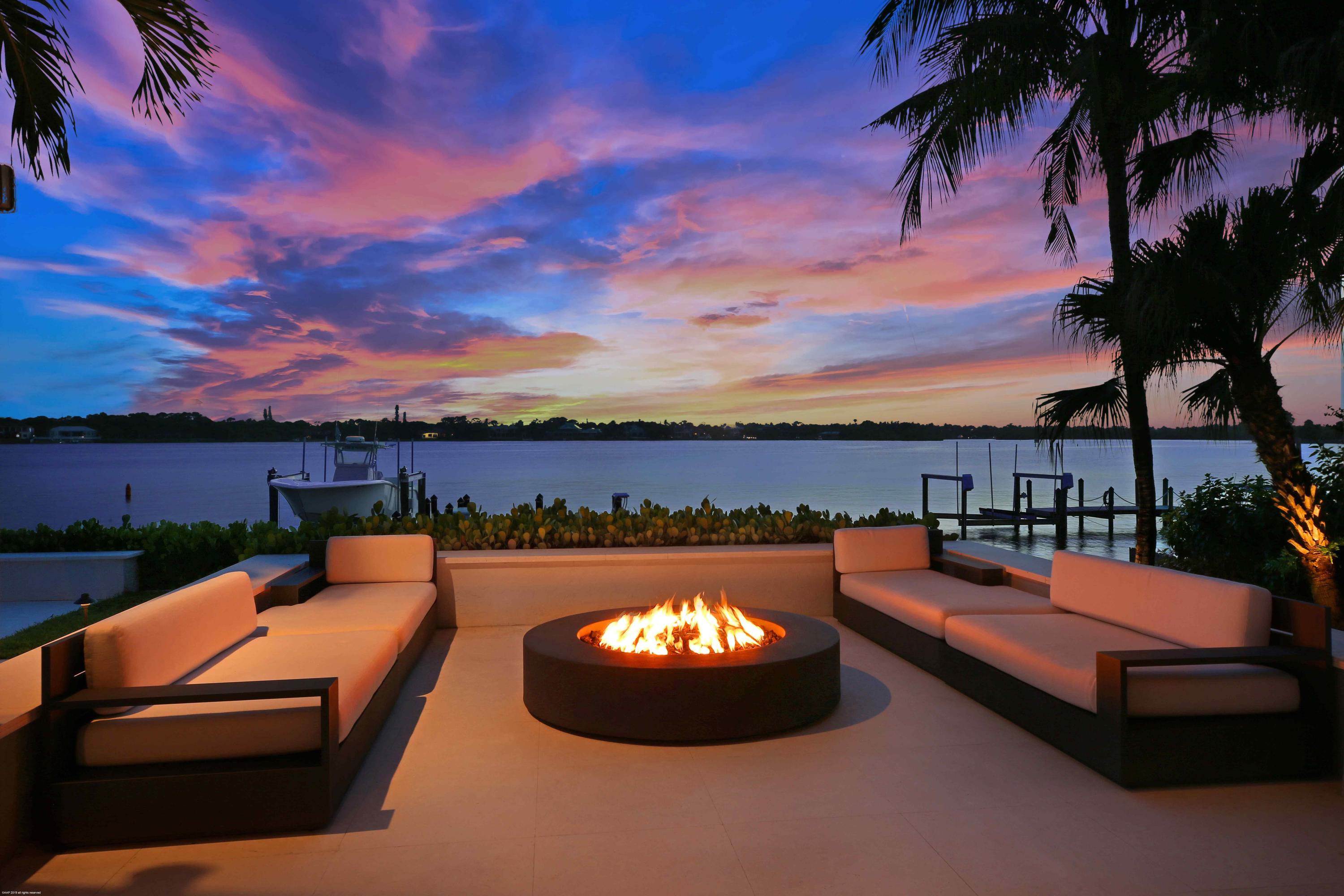 Tequesta Country Club - Residential