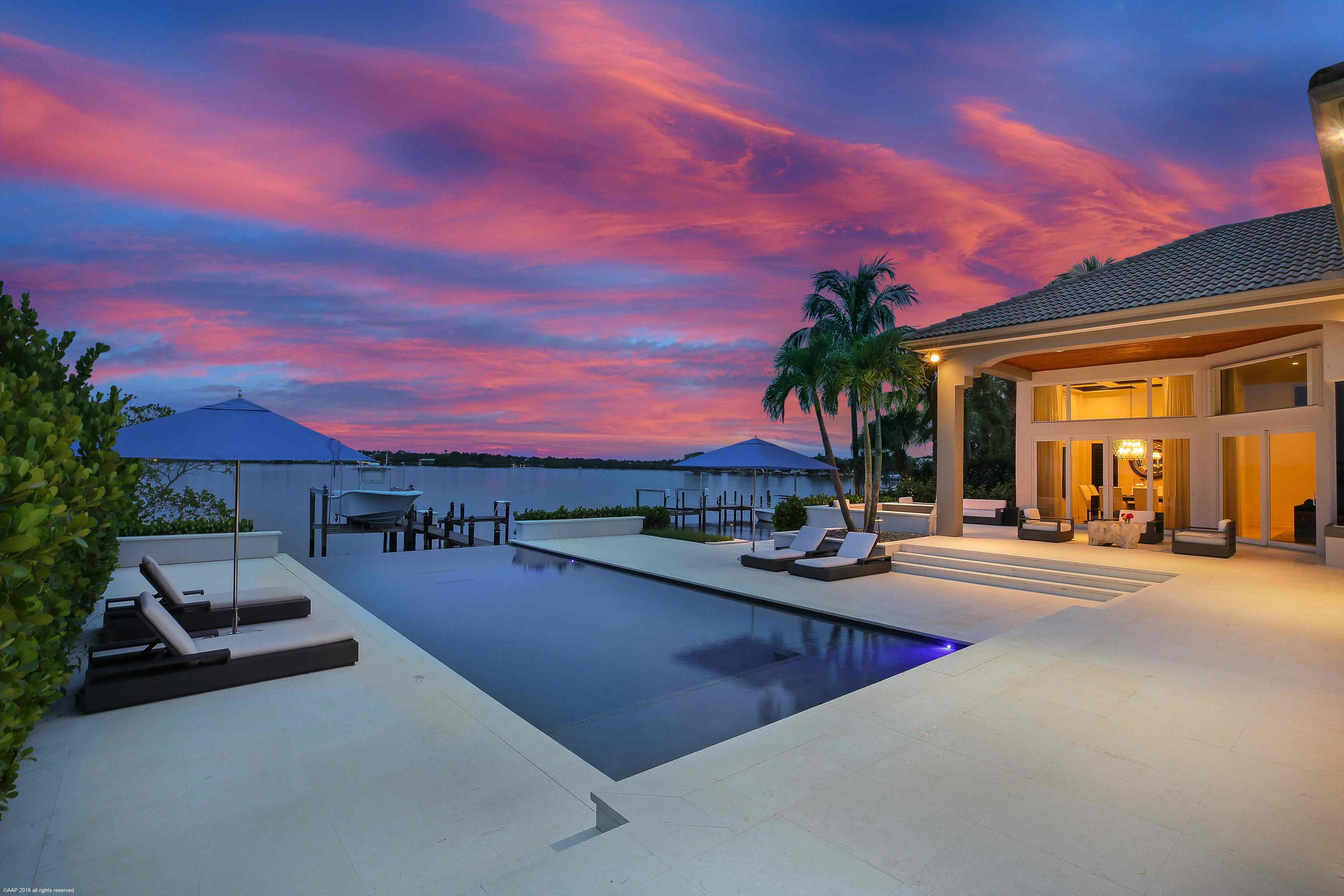 Tequesta Country Club - Residential