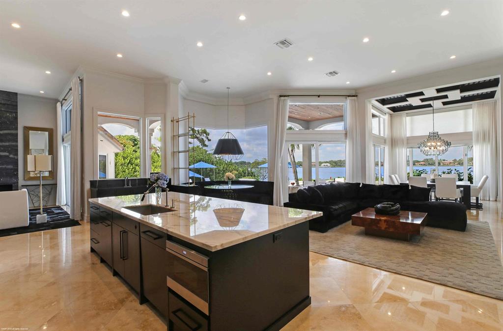 Tequesta Country Club - Residential