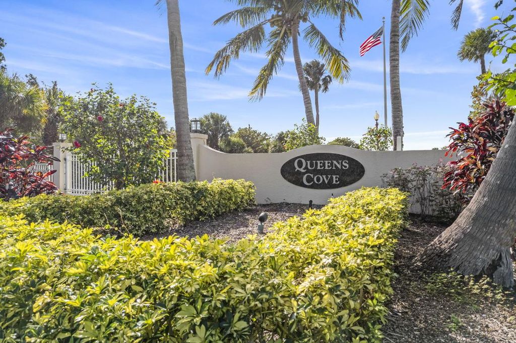 Photo of 121 Queens Road, Hutchinson Island, FL 34949 (MLS # R10956067)