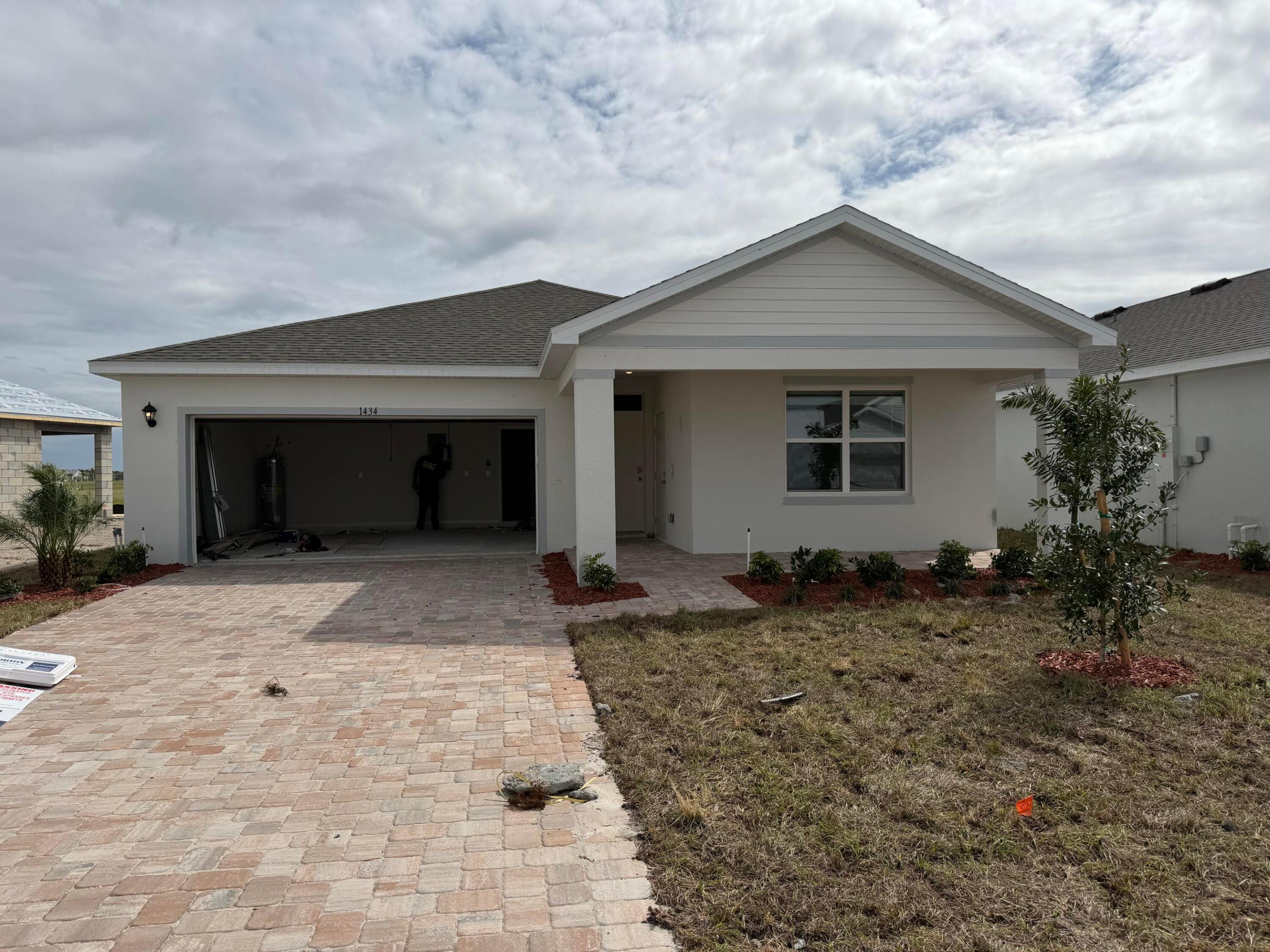 CYPRESS BAY WEST PHASE 1A - Residential Lease