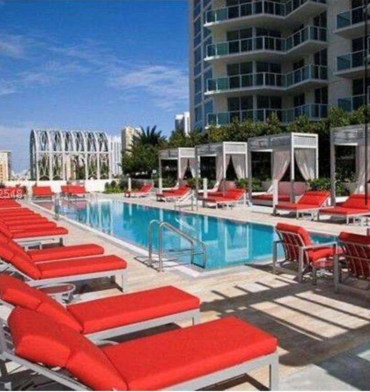 St Tropez on the Bay - Residential