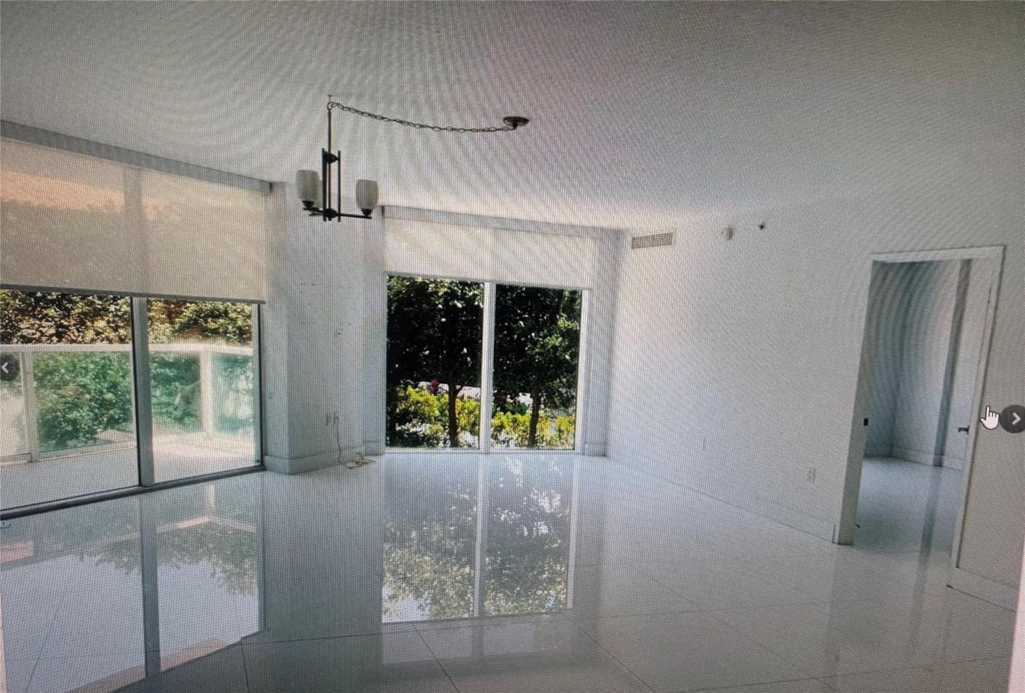 St Tropez on the Bay - Residential