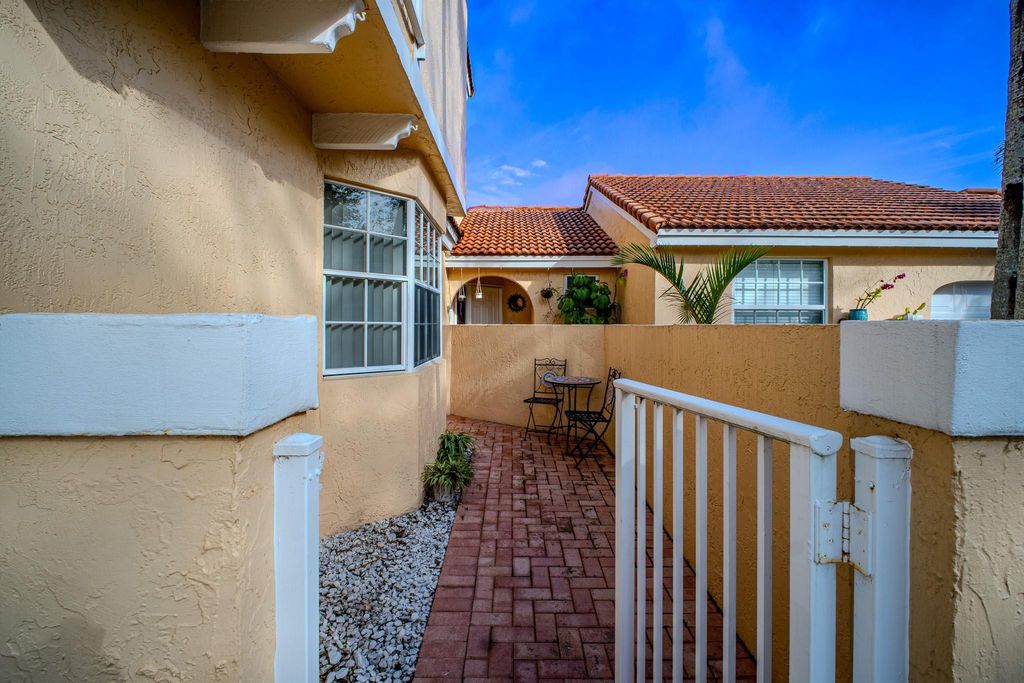 Photo of 11431 Lakeview Drive #5-C, Coral Springs, FL 33071 (MLS # F10545180)