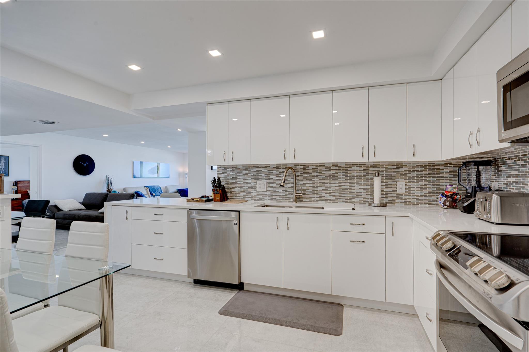 Playa Del Sol - Residential