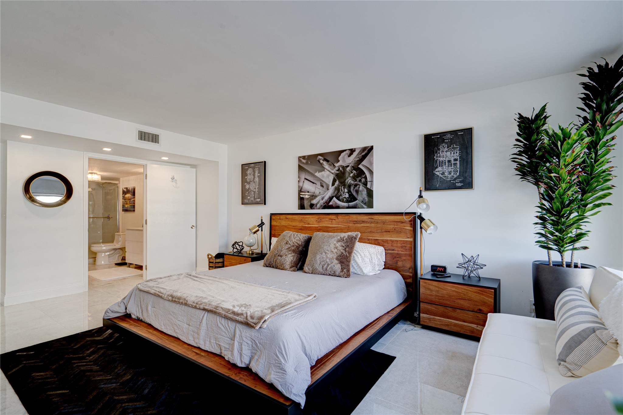 Playa Del Sol - Residential