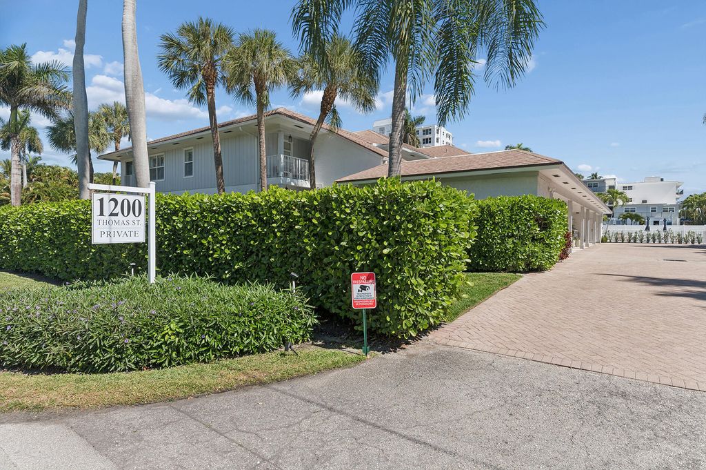Photo of 1200 Thomas Street #H, Delray Beach, FL 33483 (MLS # R11166807)