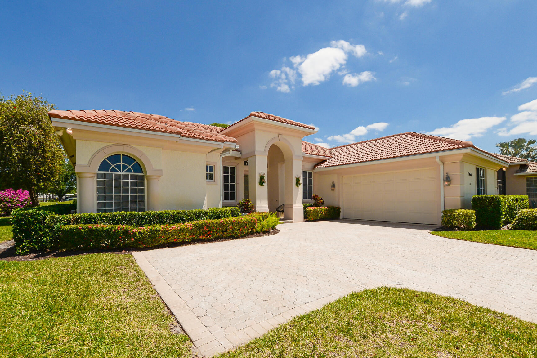 POD 26 AT THE RESERVE PHASE II CYPRESS POINT - Residential