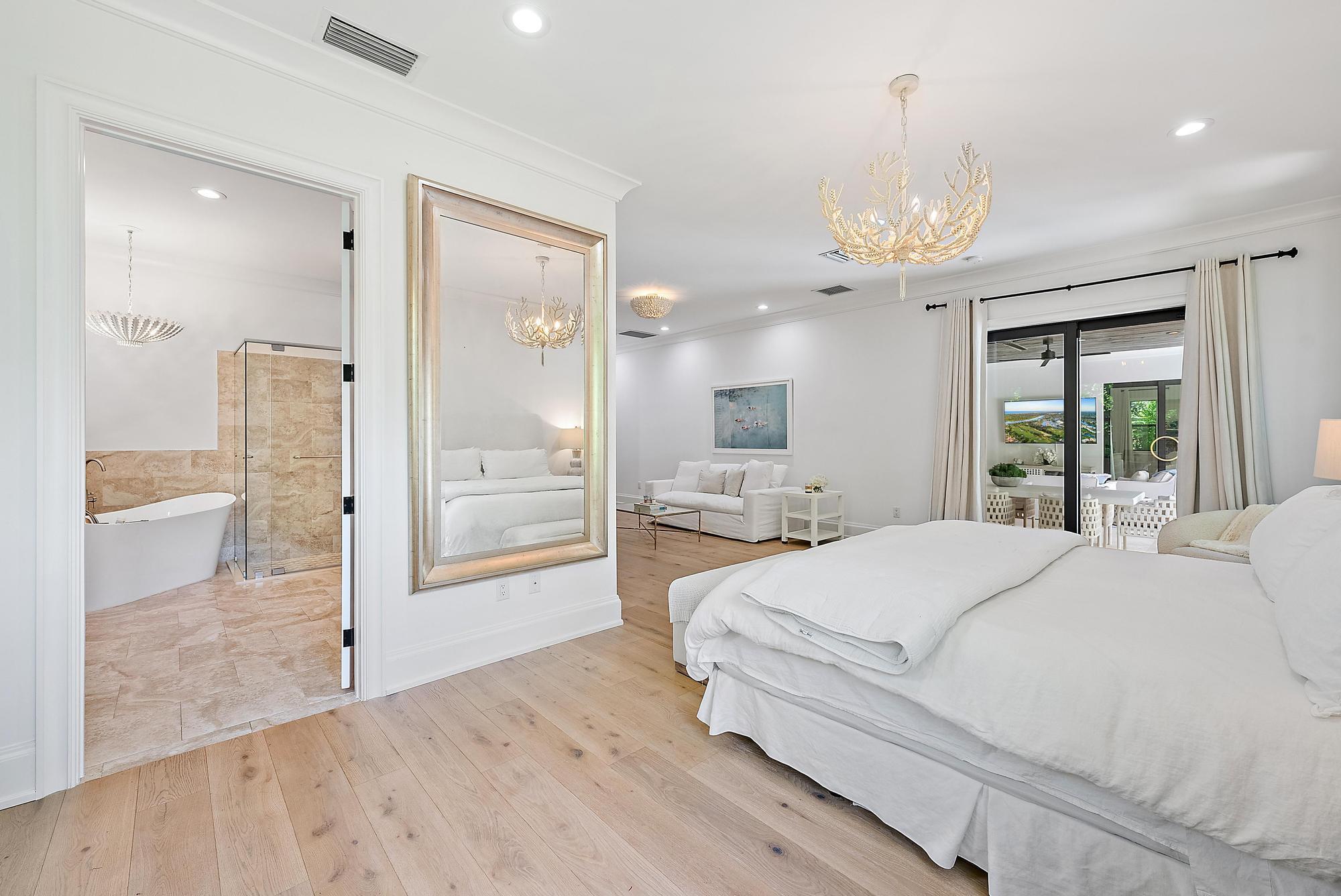 LITTLE RANCHES - Residential