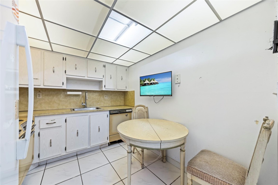 Olympus Condo - Residential