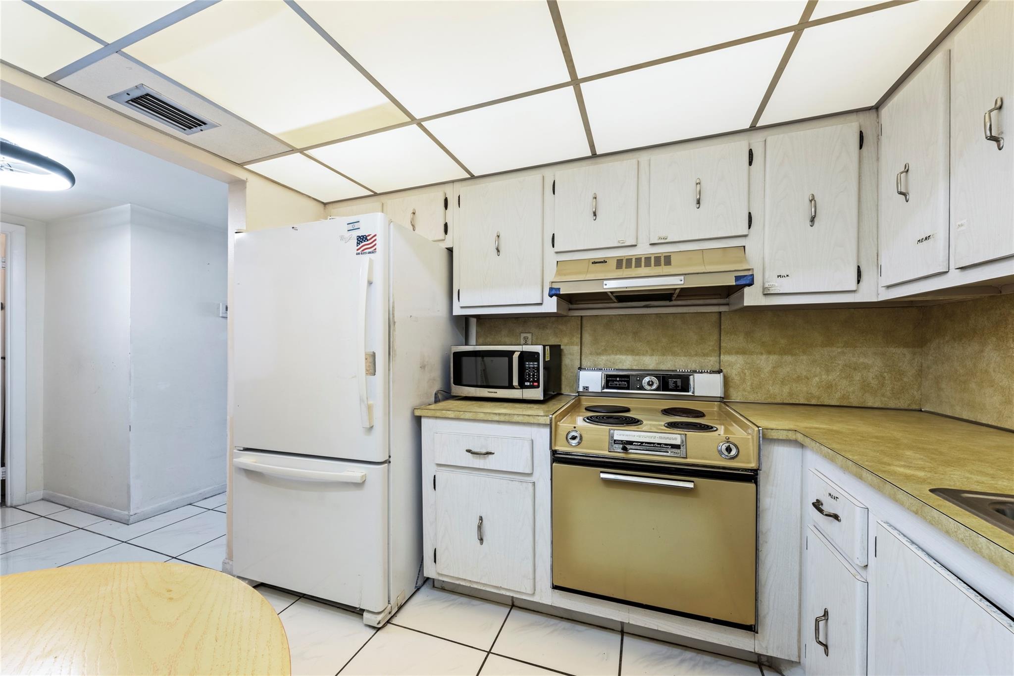 Olympus Condo - Residential