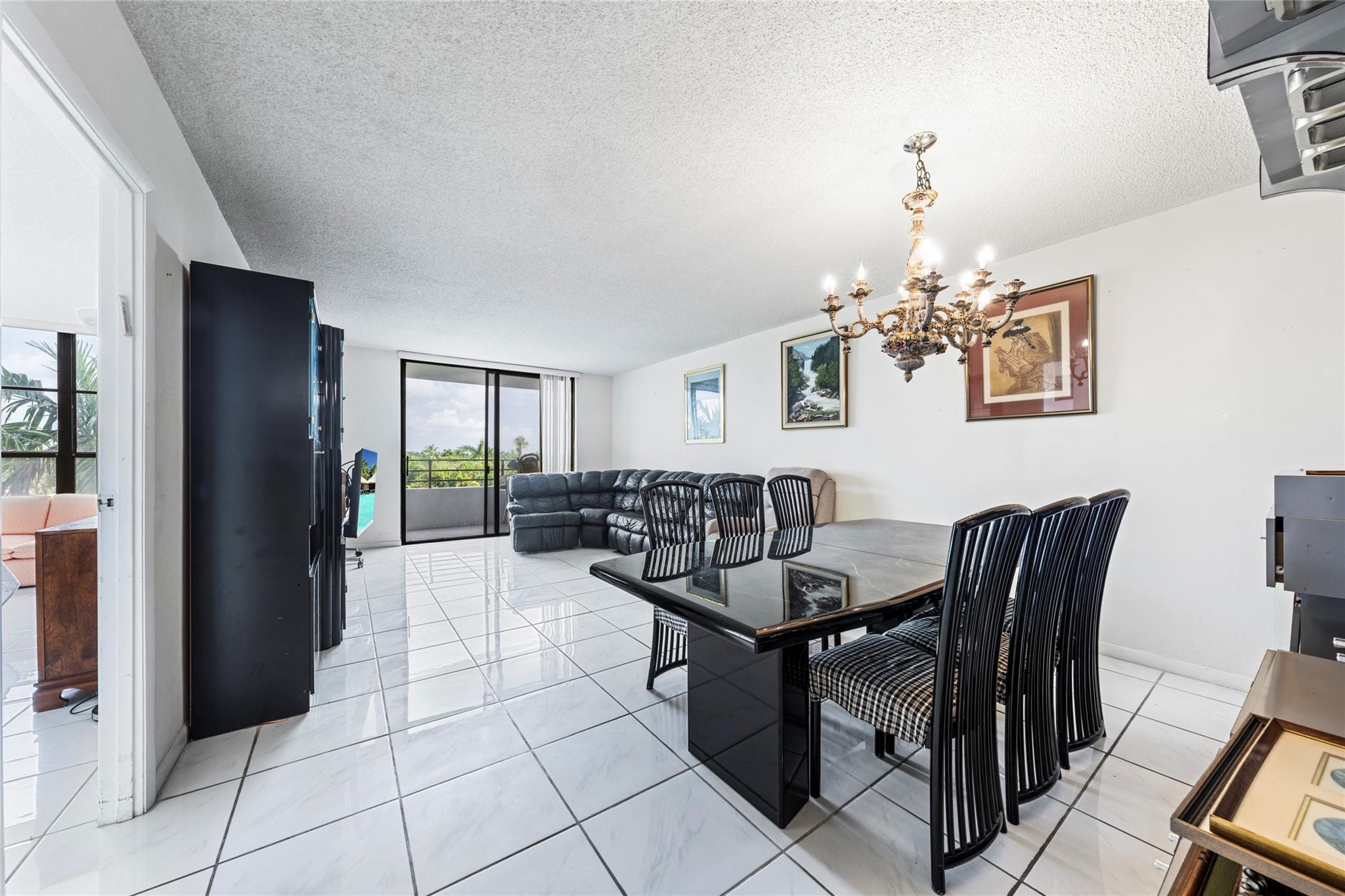 600 Three Islands Boulevard 301