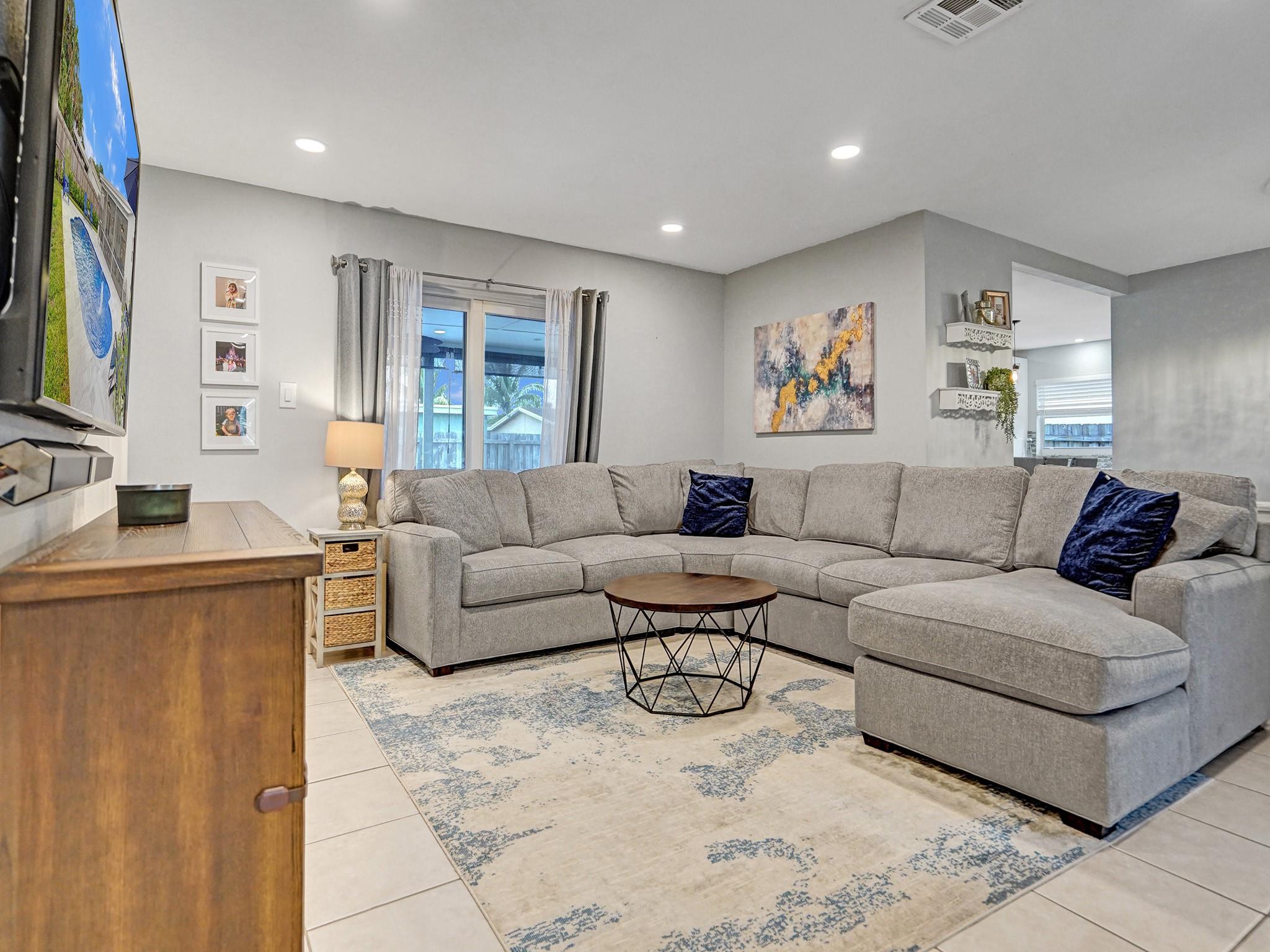 Oriole-Margate Sec 4 78-2 - Residential