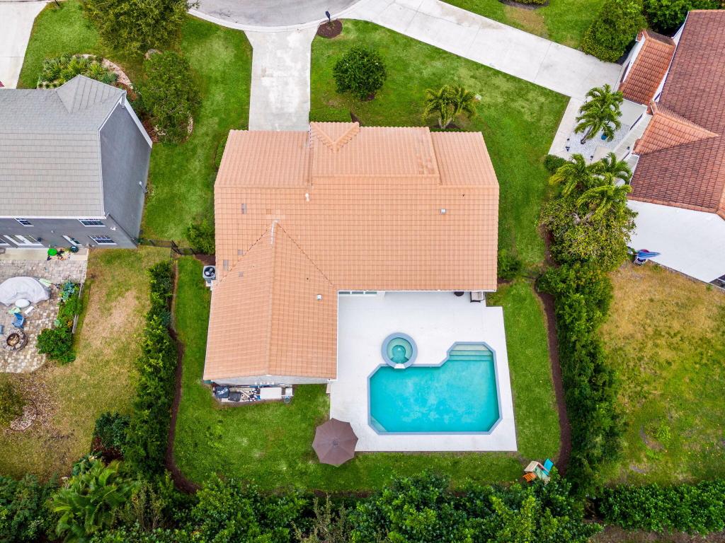 GARDENS HUNT CLUB - Residential