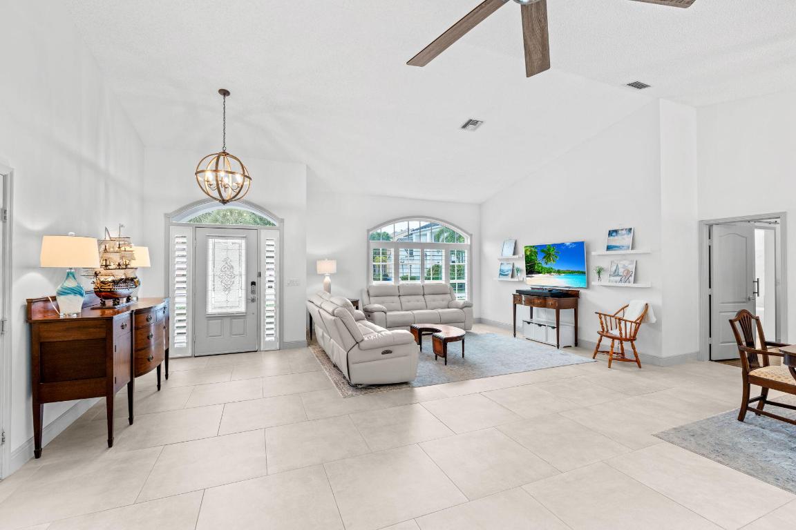 GARDENS HUNT CLUB - Residential