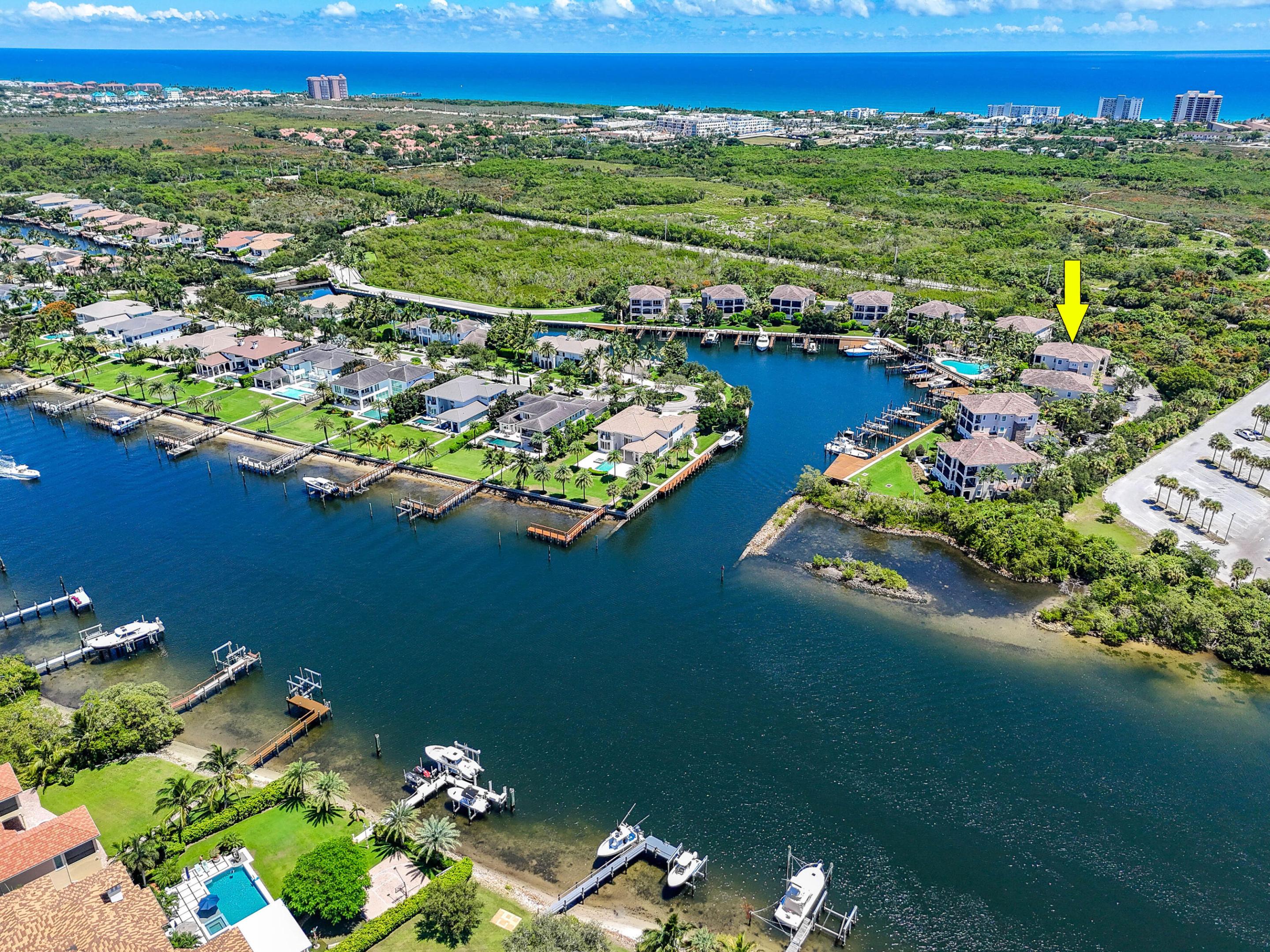 CARRIAGE HOMES AT FRENCHMANS HARBOR CONDO - Residential