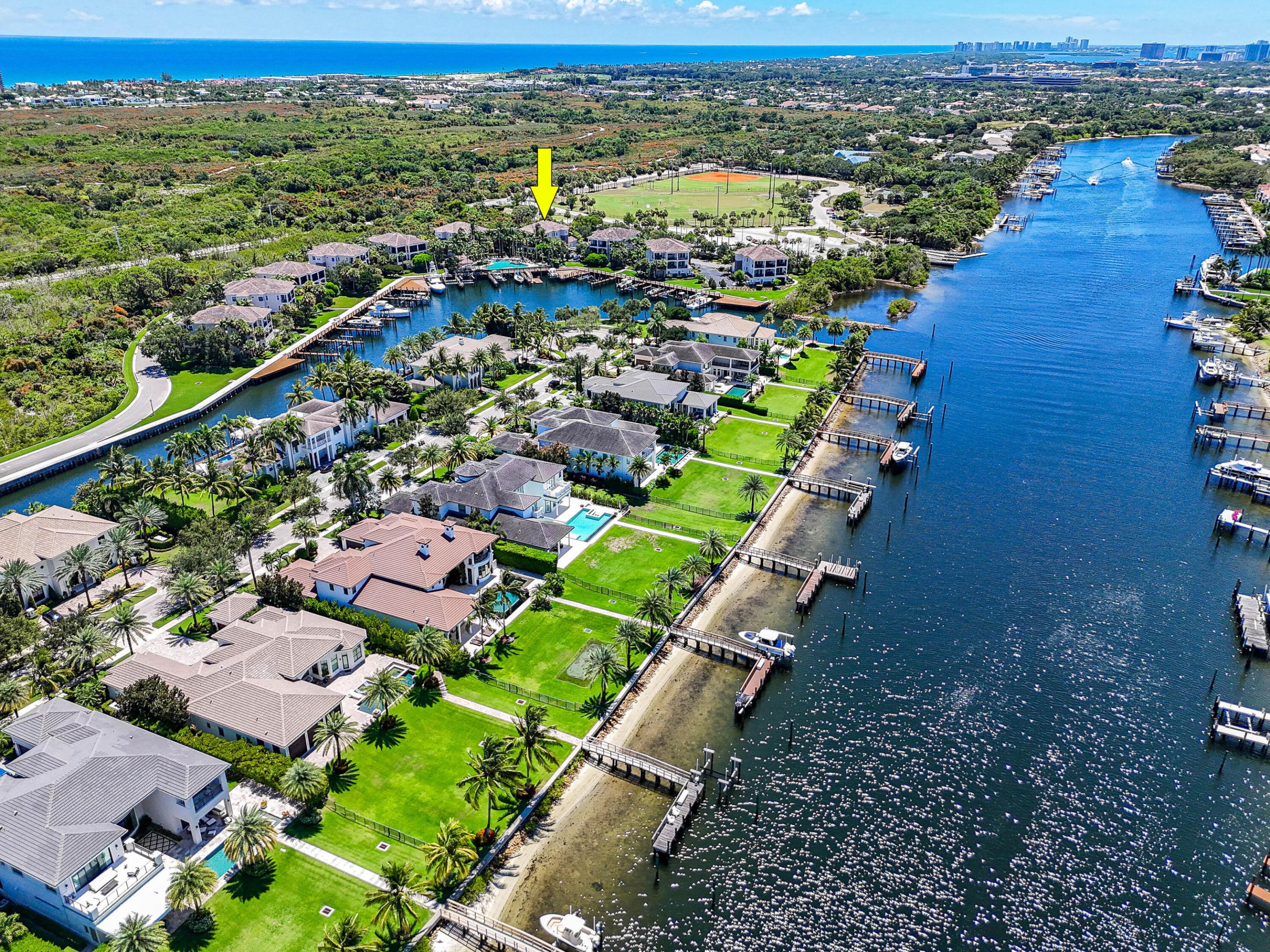 CARRIAGE HOMES AT FRENCHMANS HARBOR CONDO - Residential