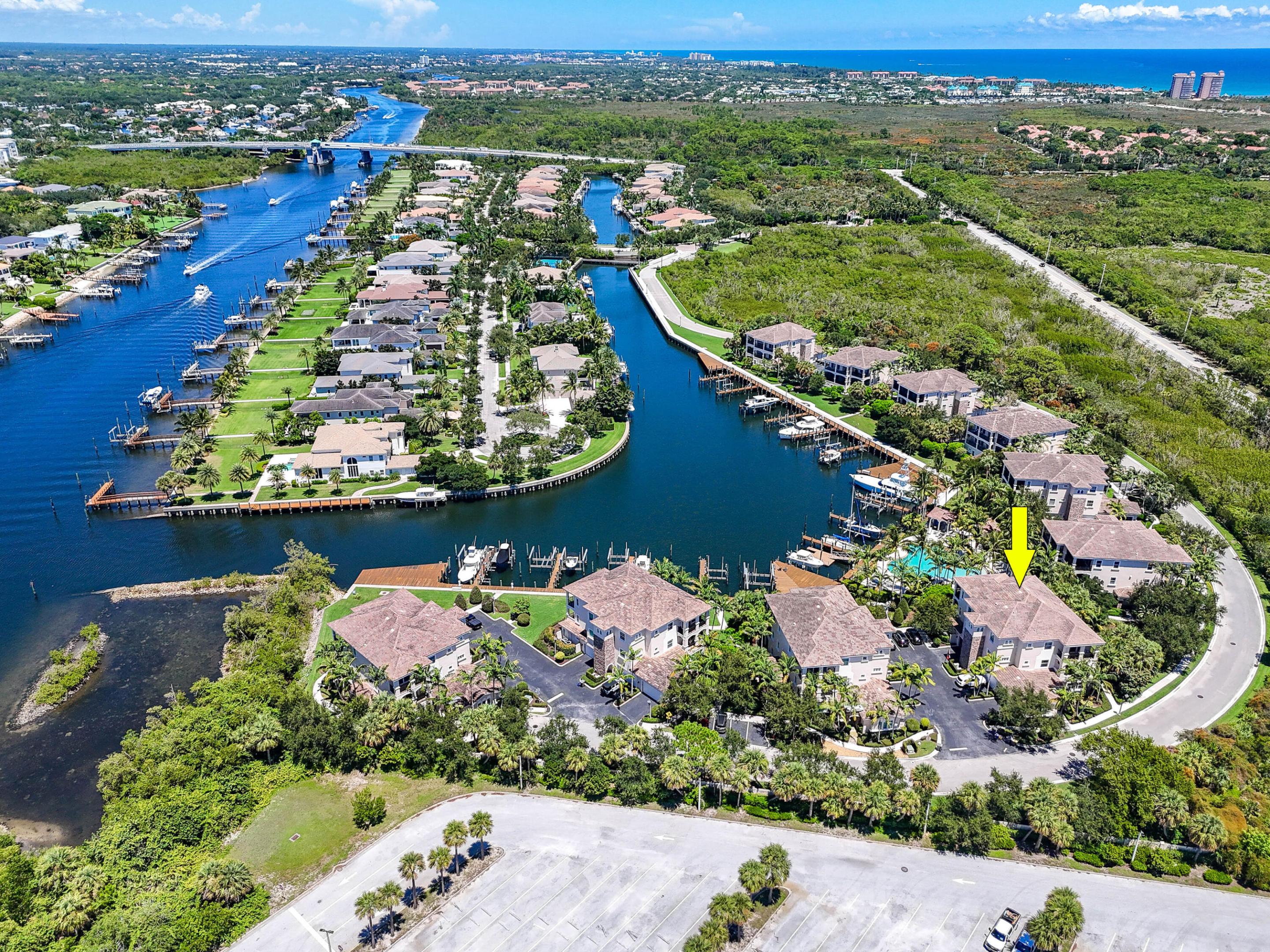 CARRIAGE HOMES AT FRENCHMANS HARBOR CONDO - Residential