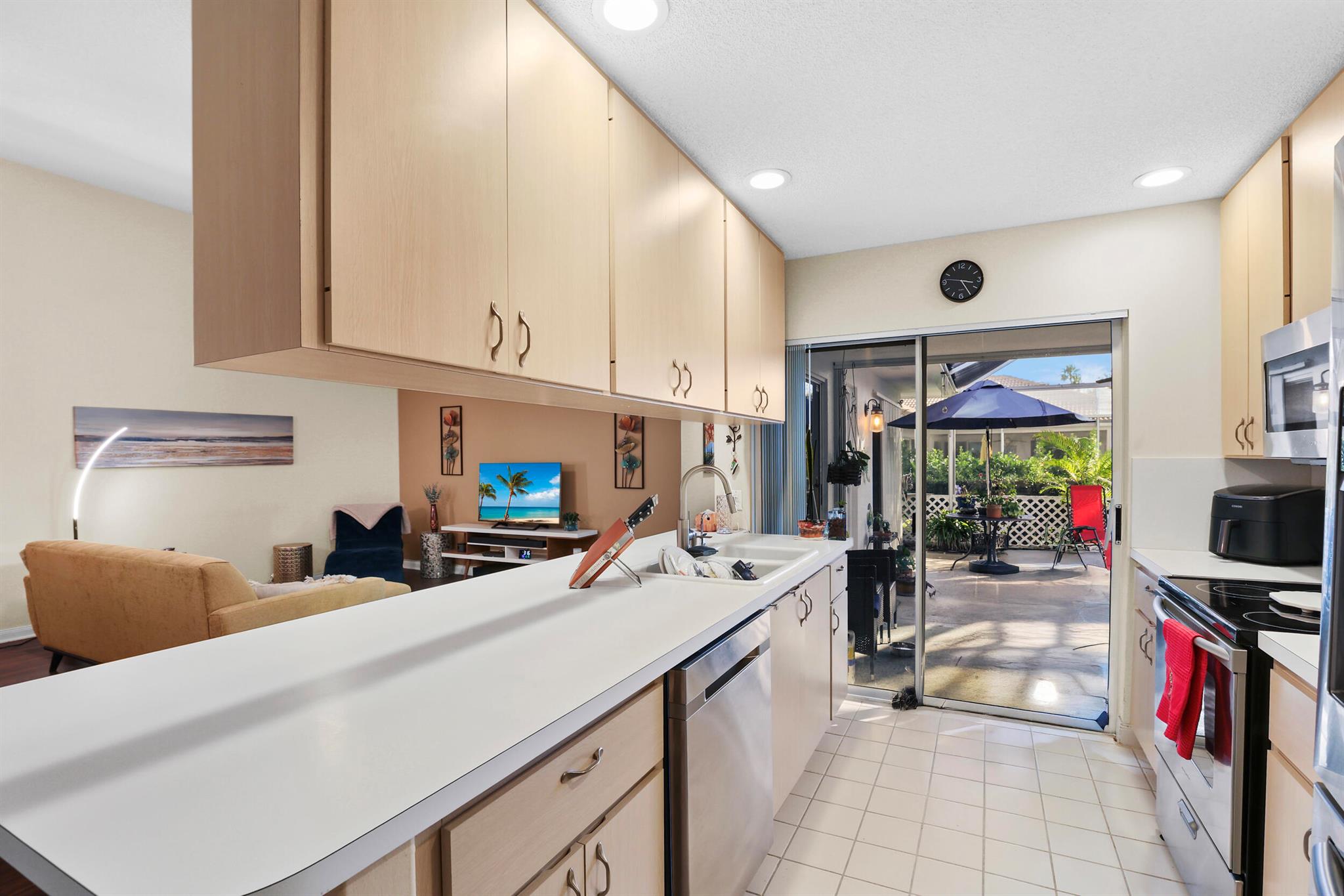 OAKS-SUNTERRACE 1 - Residential