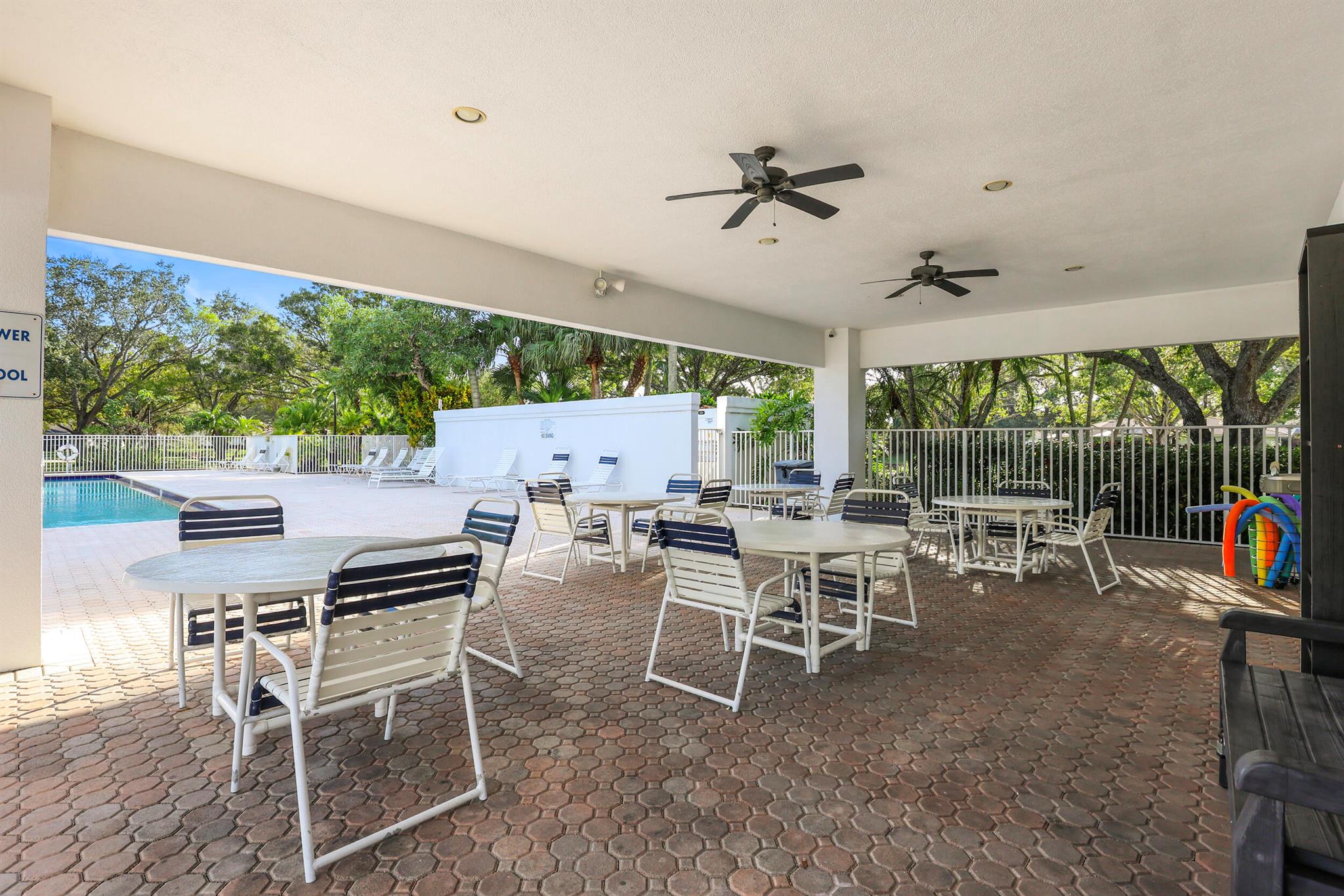 OAKS-SUNTERRACE 1 - Residential