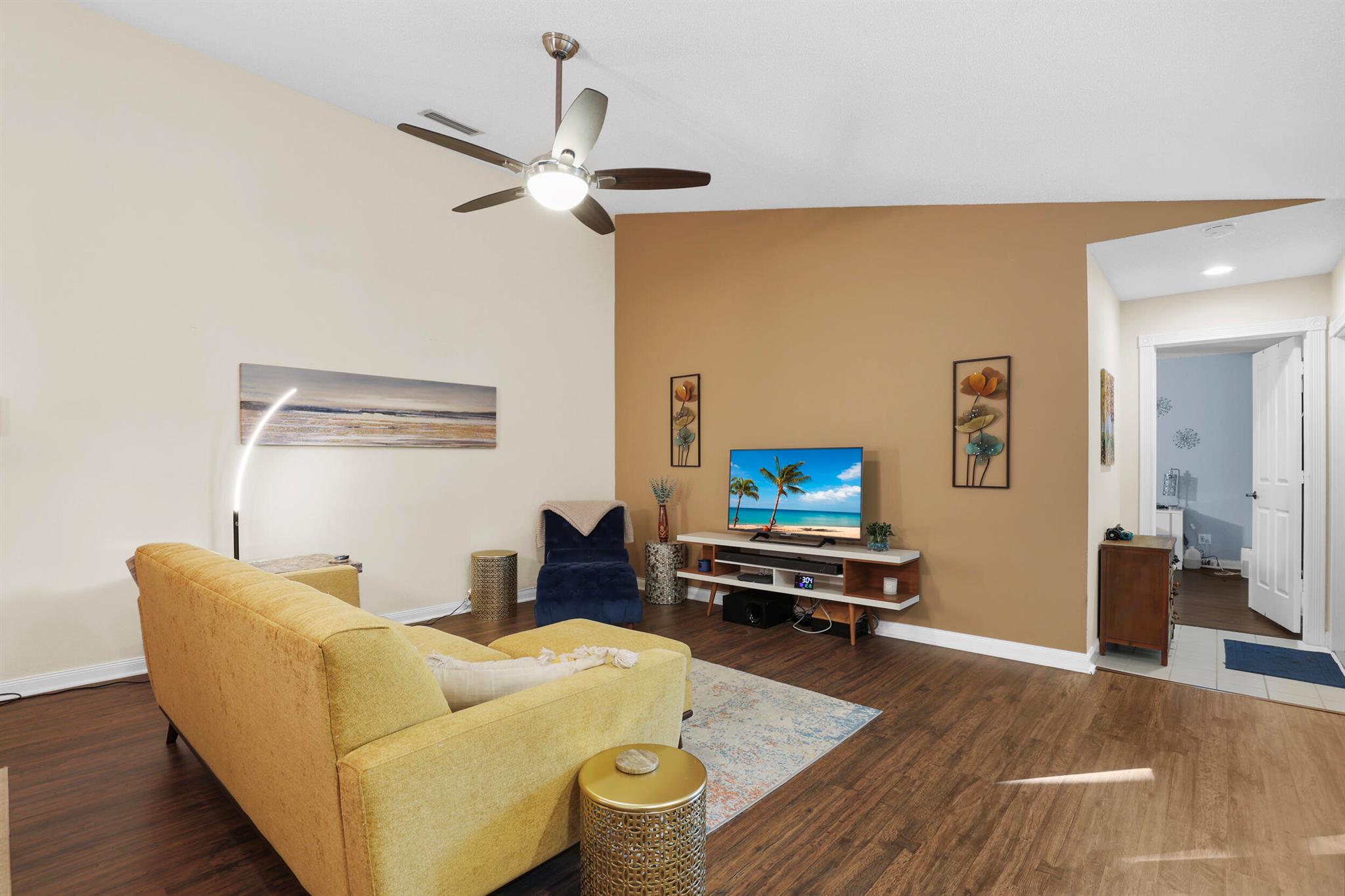 OAKS-SUNTERRACE 1 - Residential