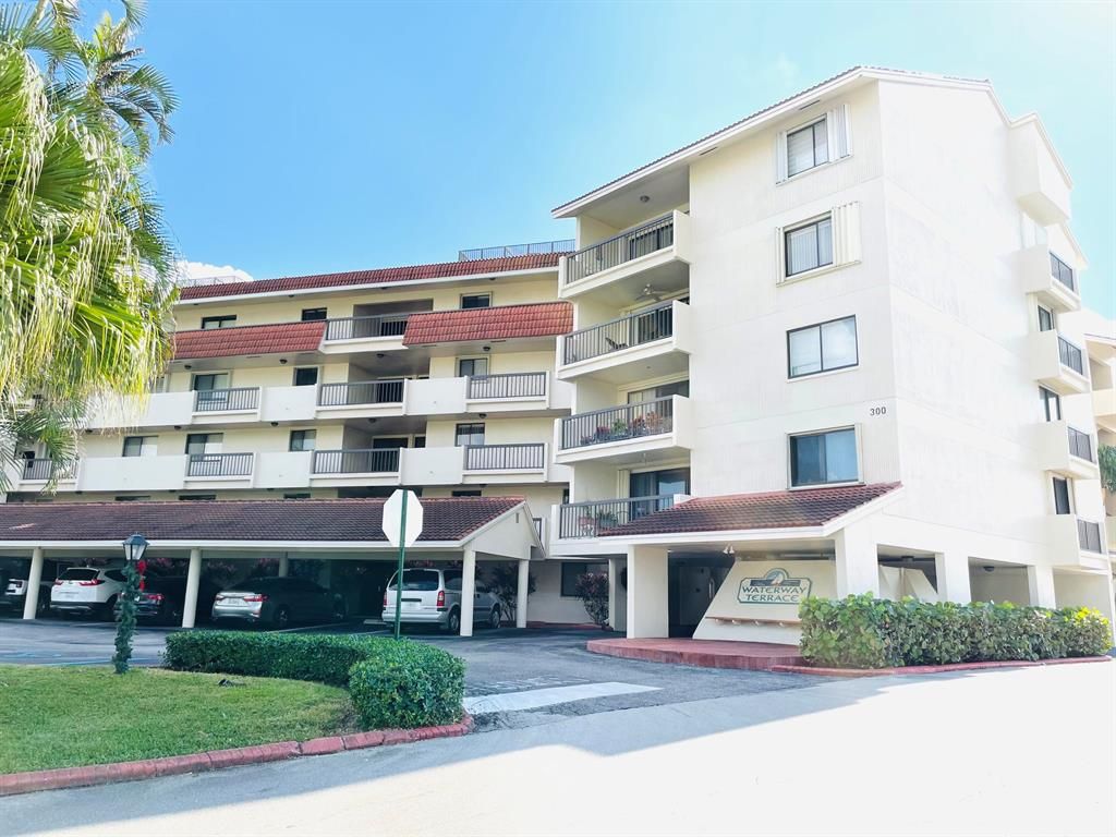 Photo of 300 Golfview Road #501, North Palm Beach, FL 33408 (MLS # R10676184)