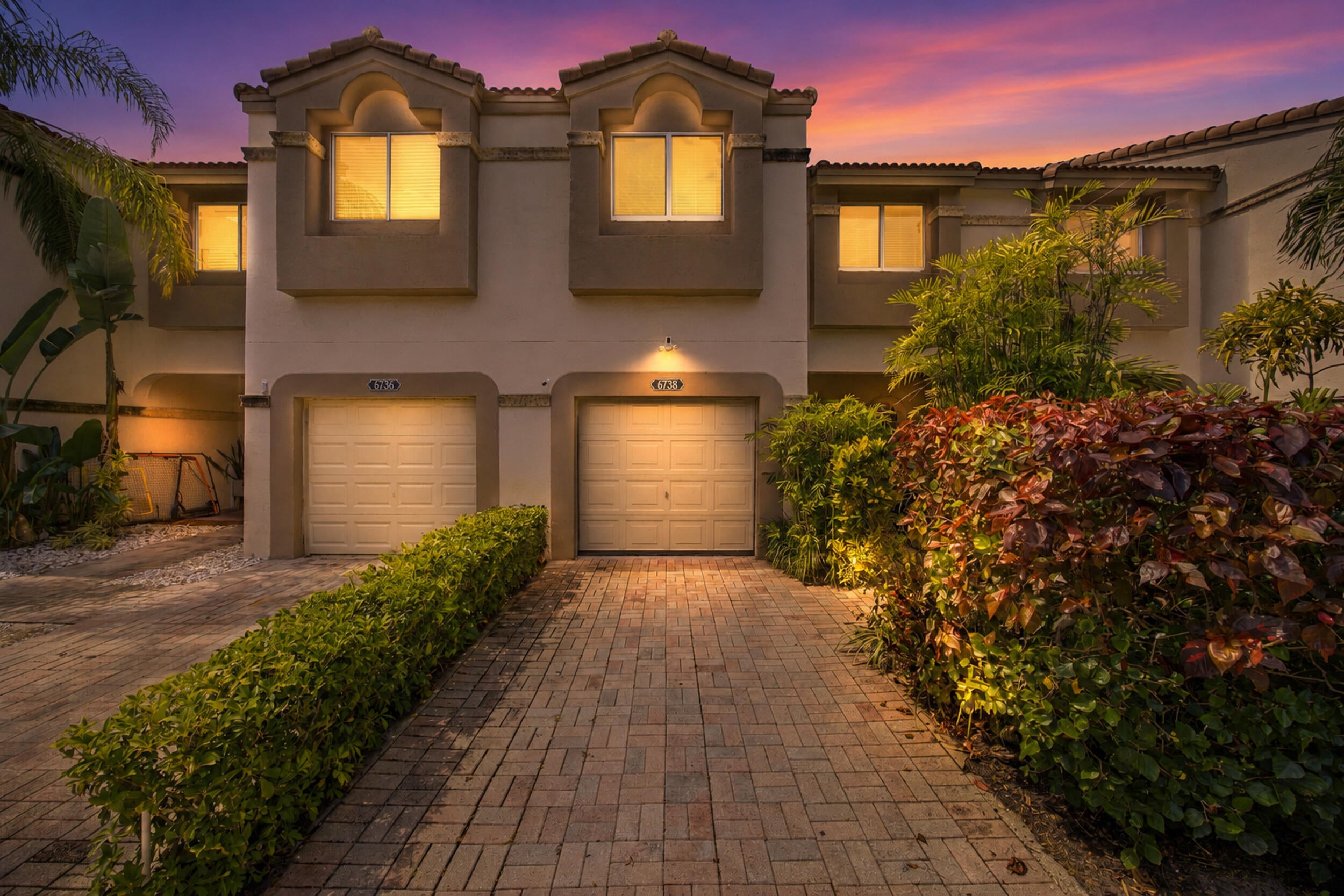 Properties | Stephanie Kaufman 6738 Via Regina
