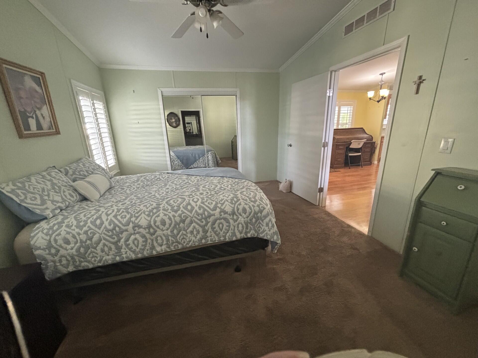 DEERFIELD LAKE - Residential