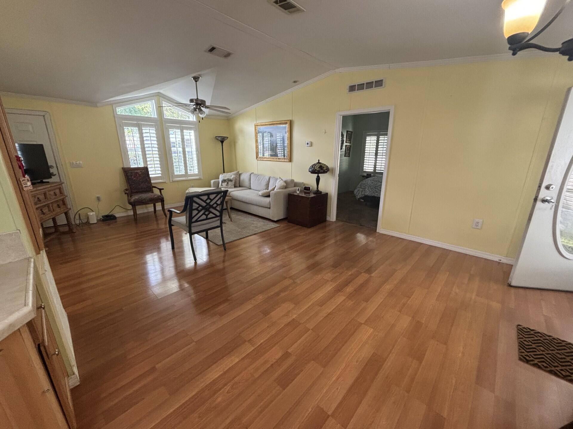 DEERFIELD LAKE - Residential