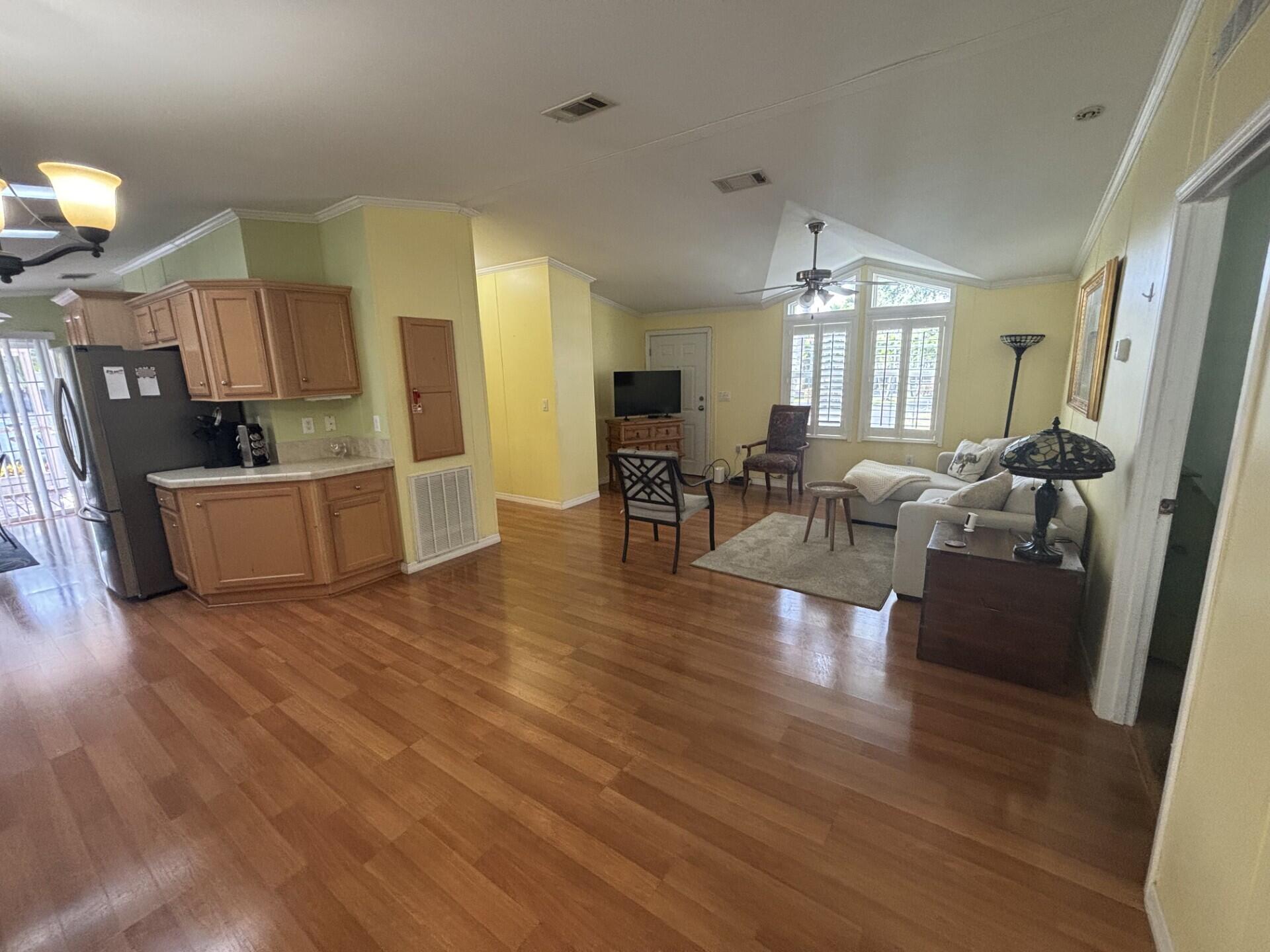 DEERFIELD LAKE - Residential