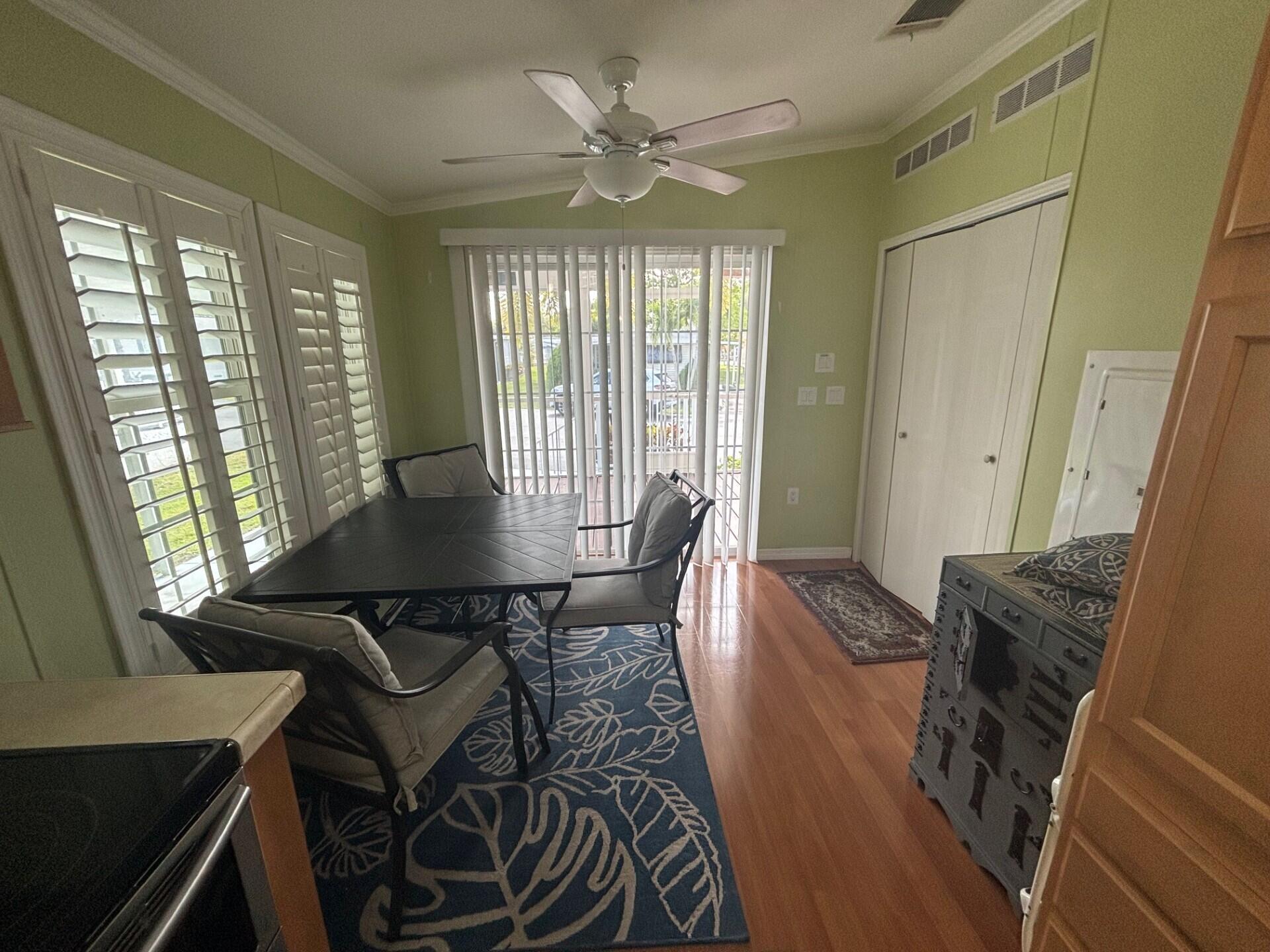 DEERFIELD LAKE - Residential