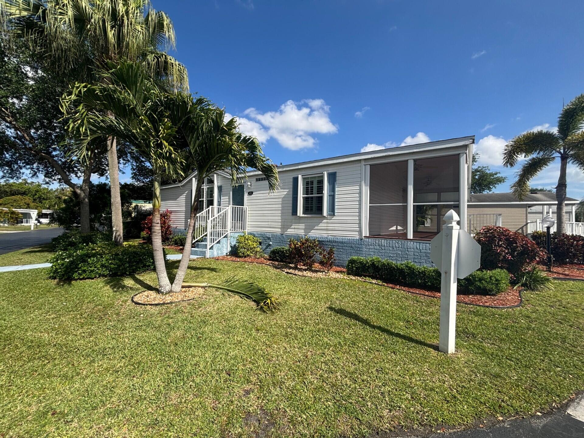 DEERFIELD LAKE - Residential