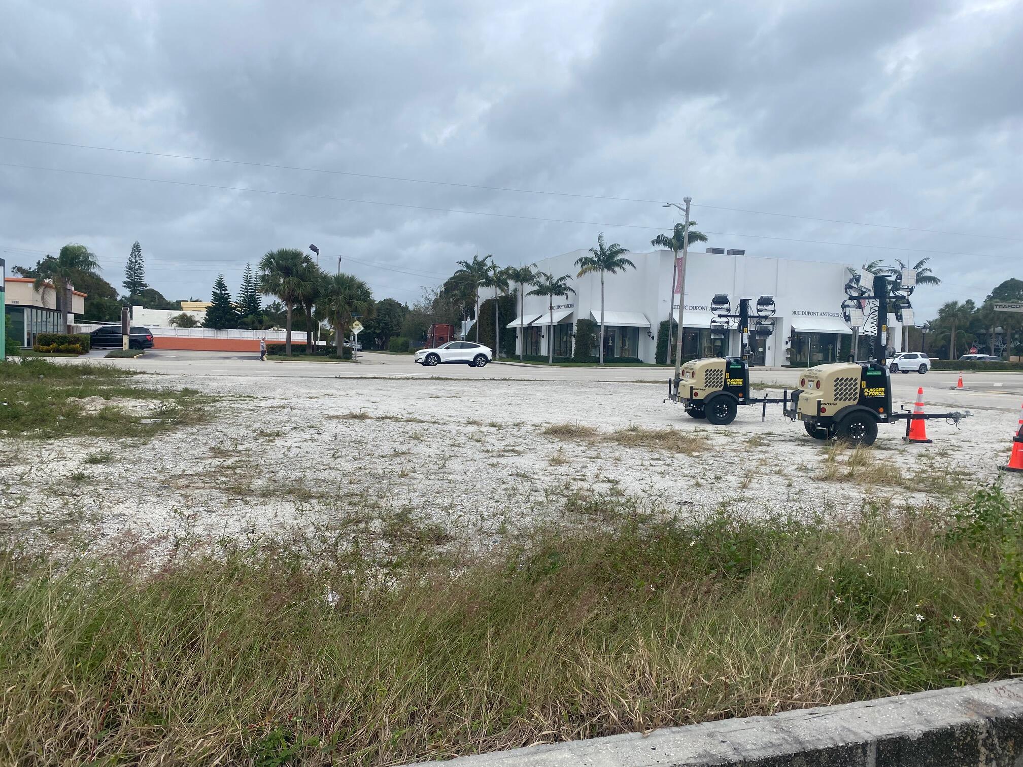 SOUTHLAND PARK - Land