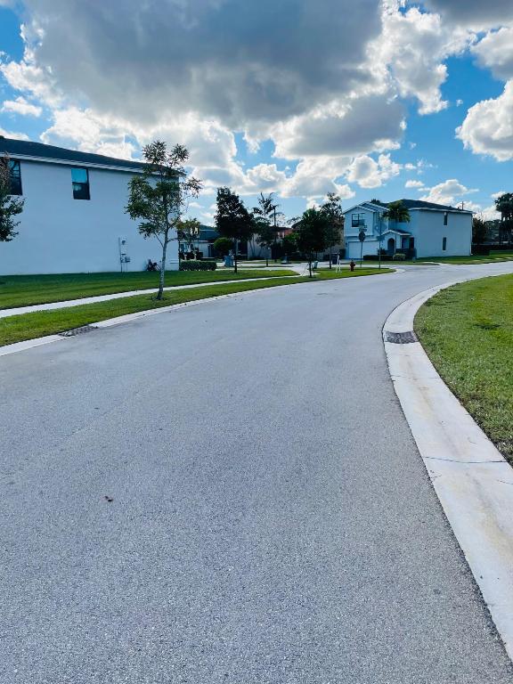 RANCHETTE LAKE - Residential Lease