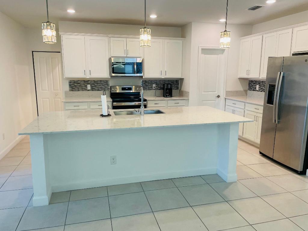 RANCHETTE LAKE - Residential Lease