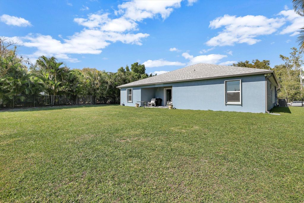 Photo of 5217 NW Rugby Drive, Port Saint Lucie, FL 34983 (MLS # R10962592)