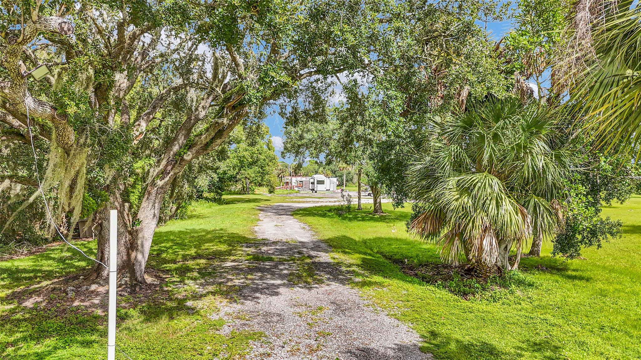 Metes & Bounds - Land