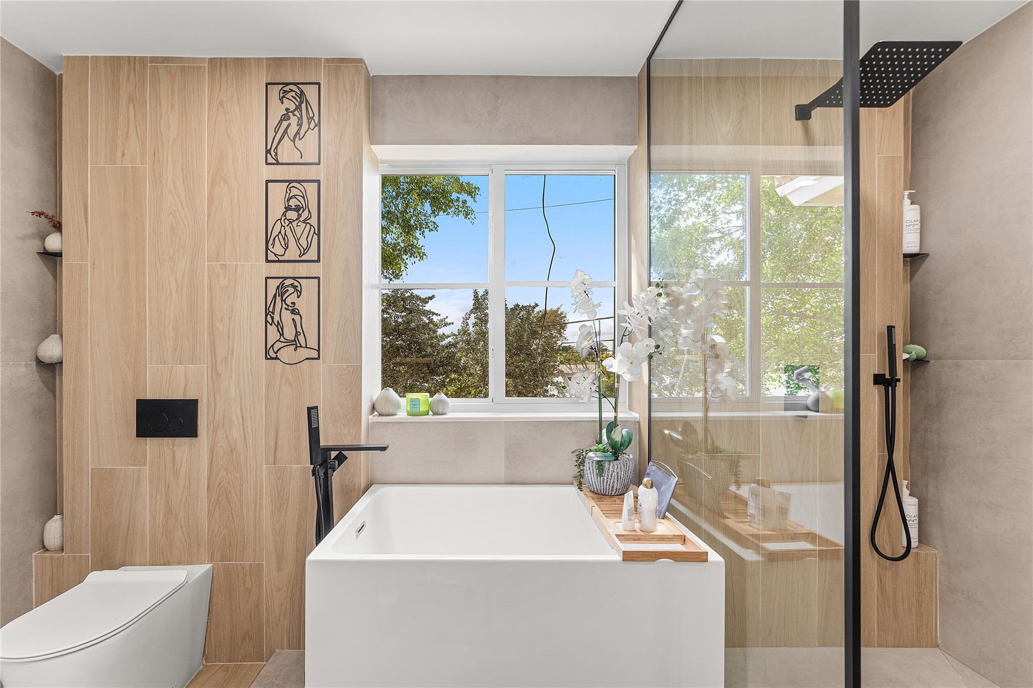 SUNRISE GOLF VILLAGE SECT - Residential Lease