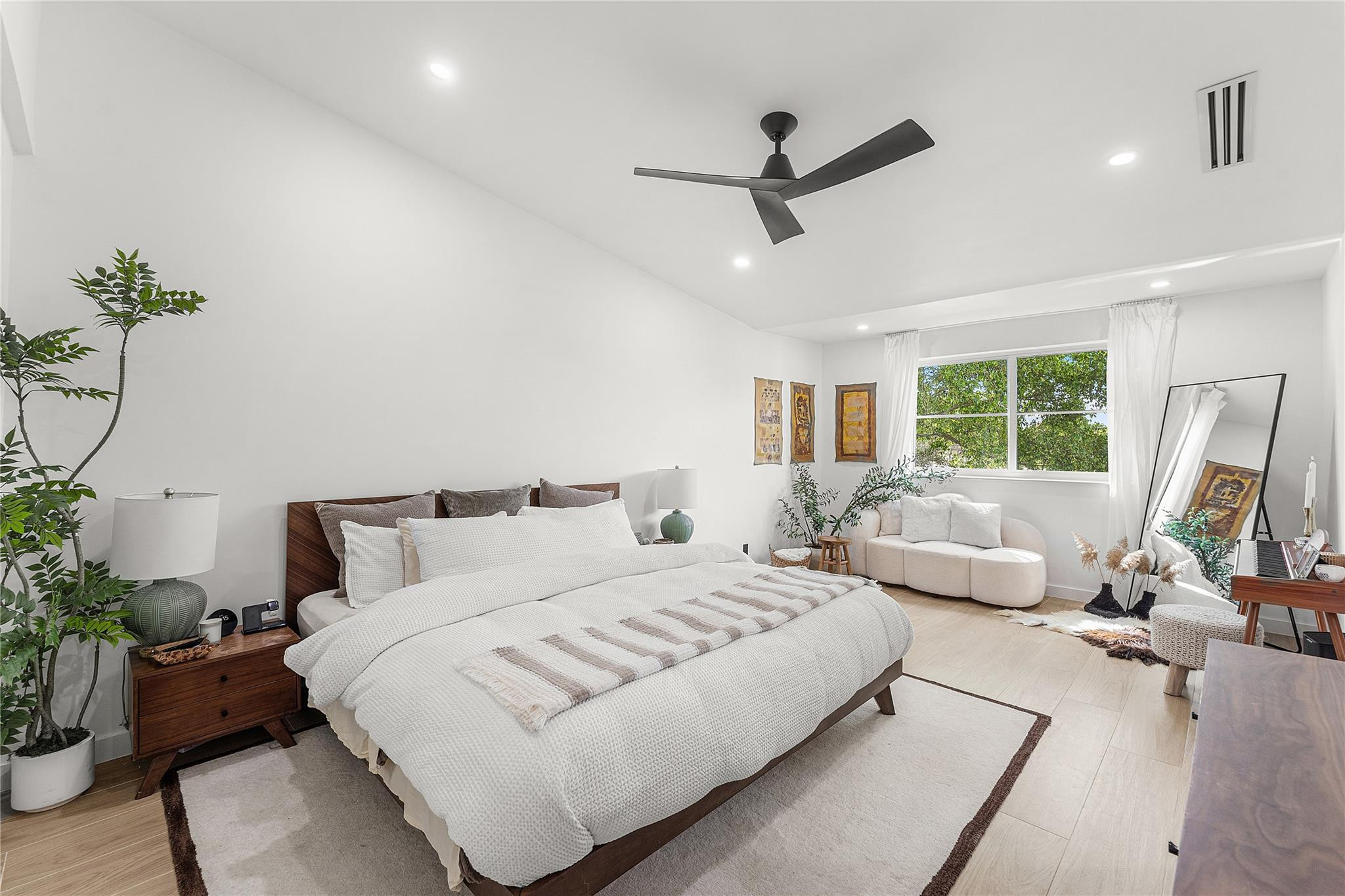 SUNRISE GOLF VILLAGE SECT - Residential Lease