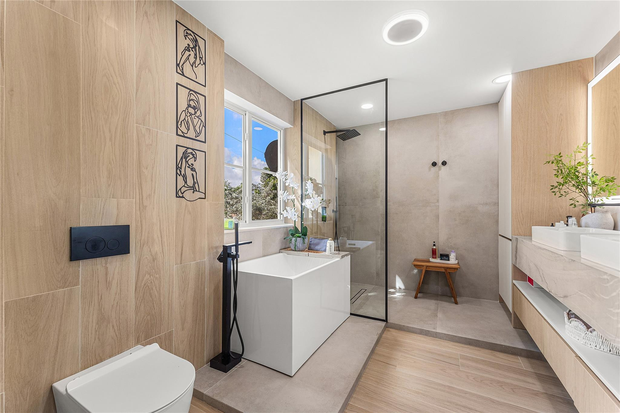 SUNRISE GOLF VILLAGE SECT - Residential Lease