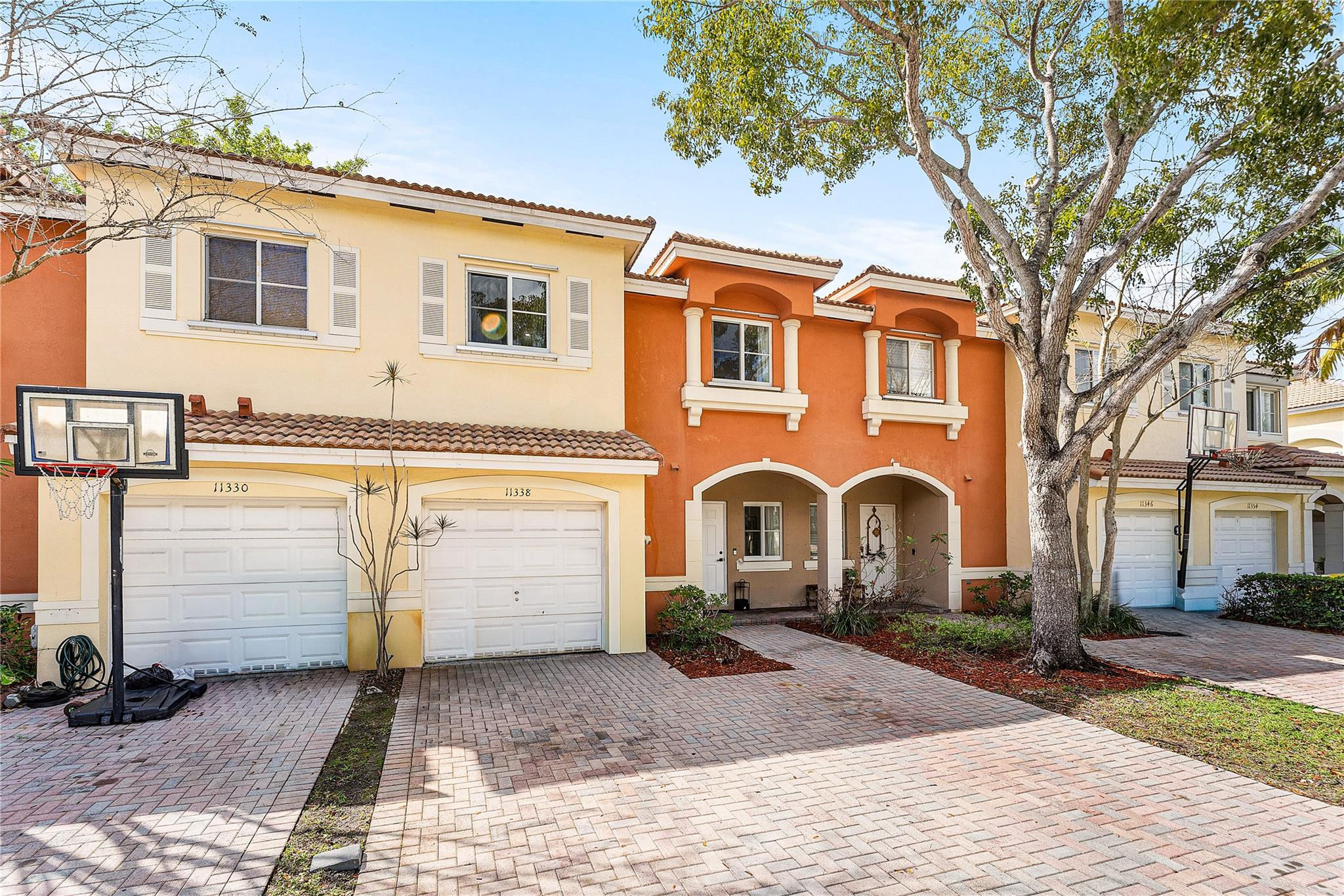 SUNRISE GOLF VILLAGE SECT - Residential Lease