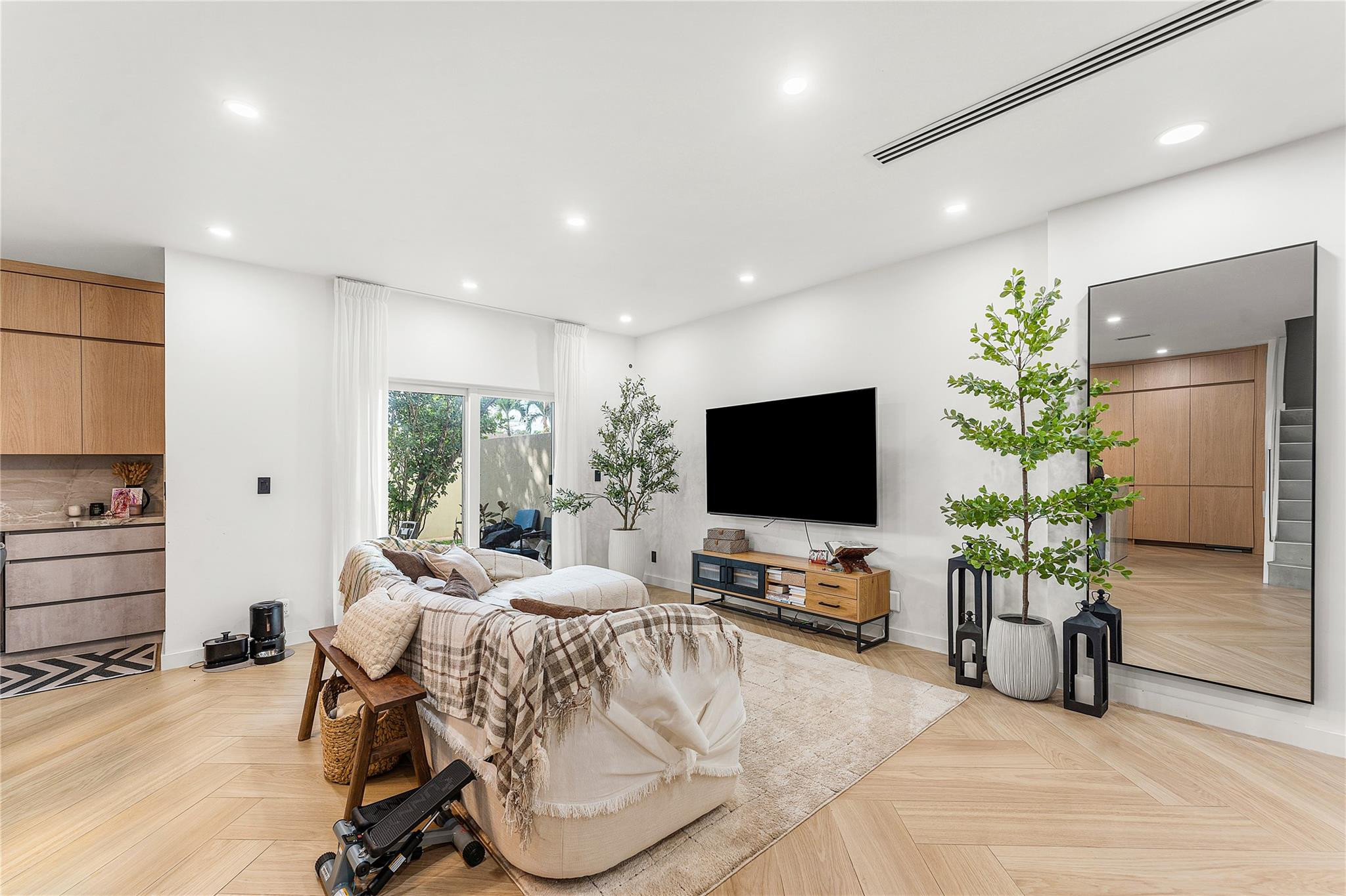 SUNRISE GOLF VILLAGE SECT - Residential Lease