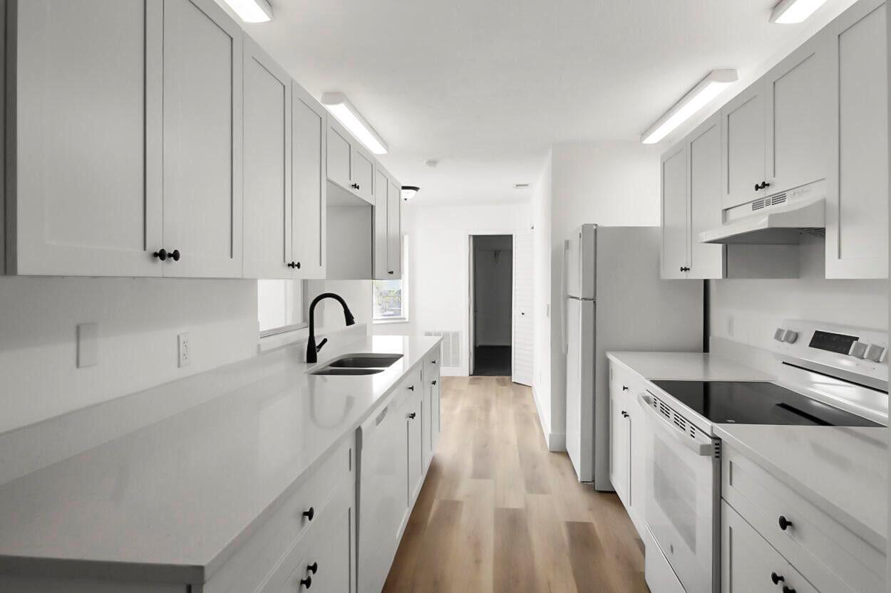 PORT ST LUCIE SECTION 25 - Residential Lease