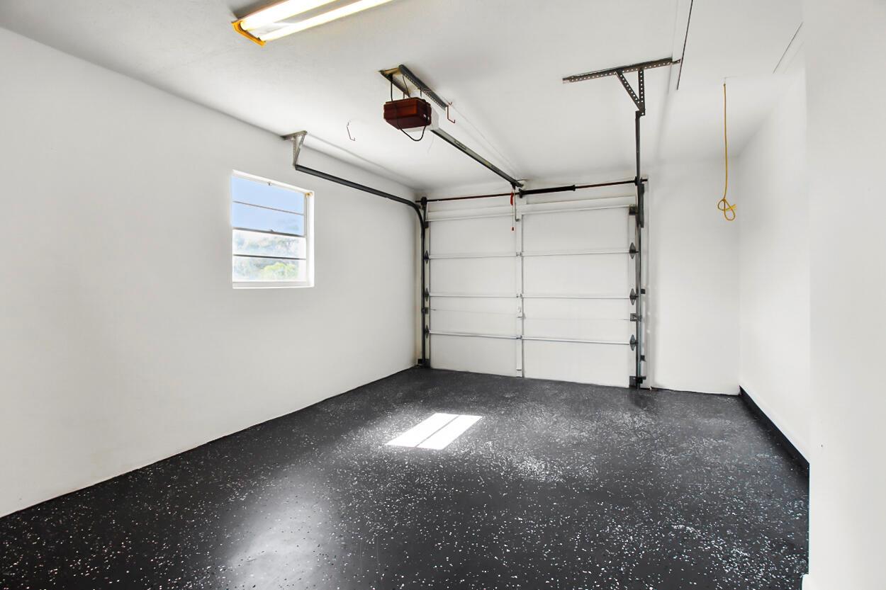 PORT ST LUCIE SECTION 25 - Residential Lease