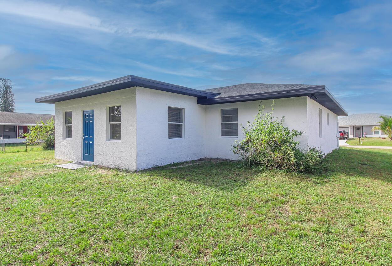 PORT ST LUCIE SECTION 25 - Residential Lease
