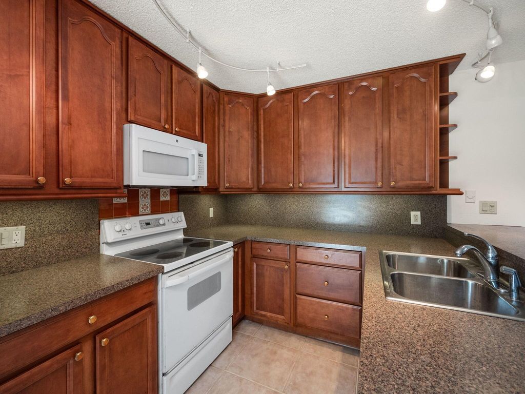 Photo of 1821 18th Court, Jupiter, FL 33477 (MLS # R10968988)