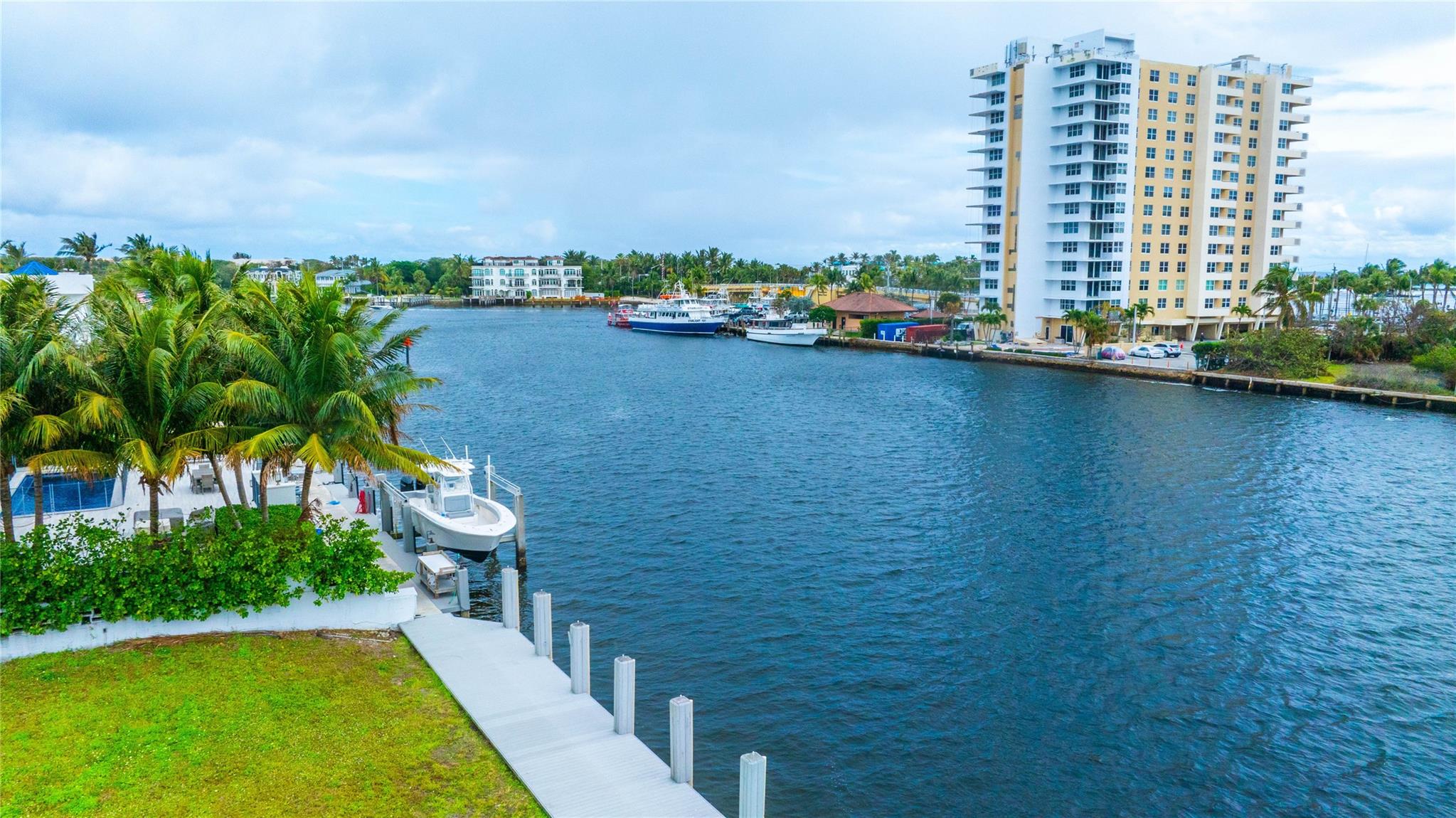 Lighthouse Point First Se - Land